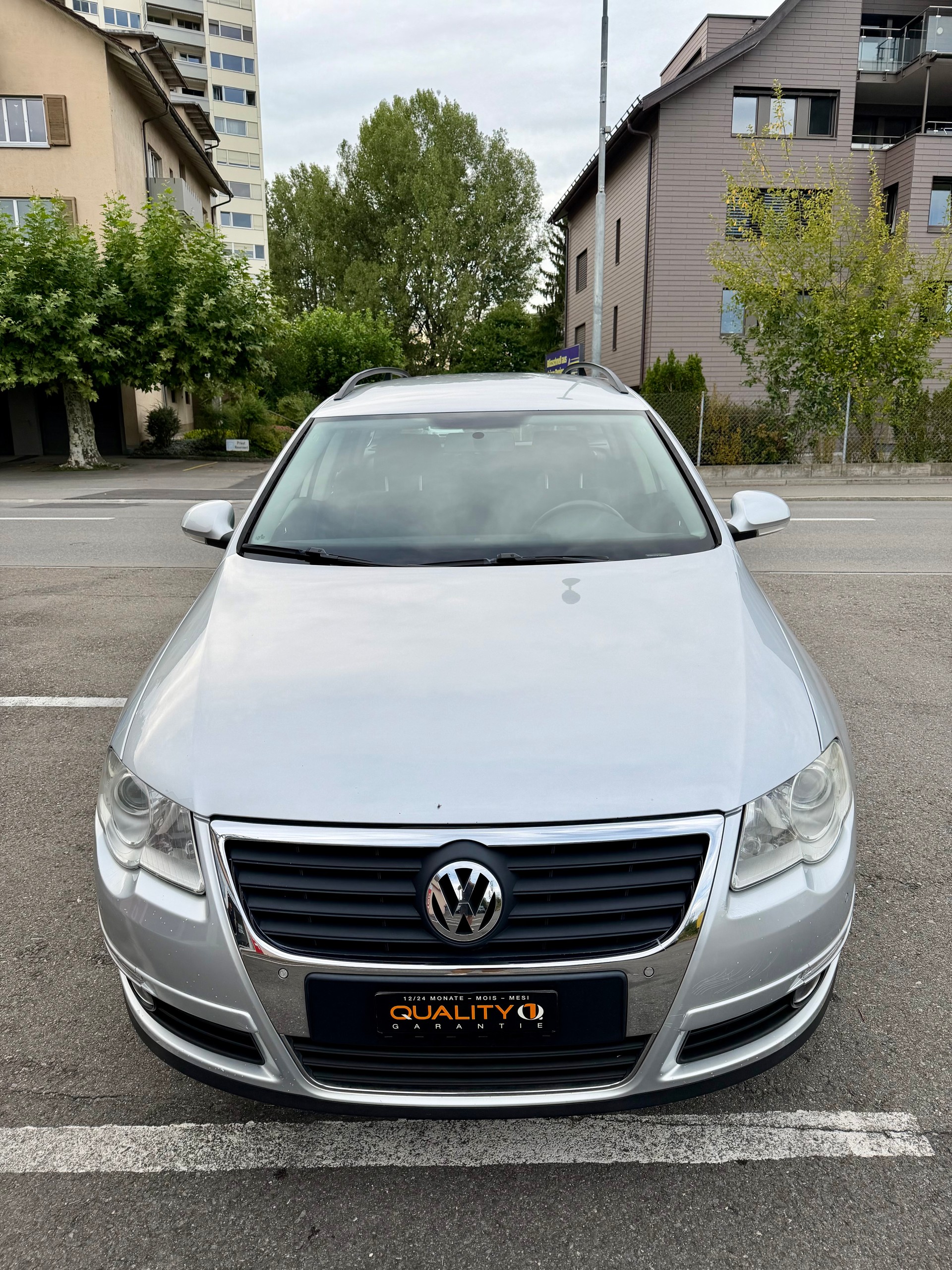 VW PASSAT-image-4