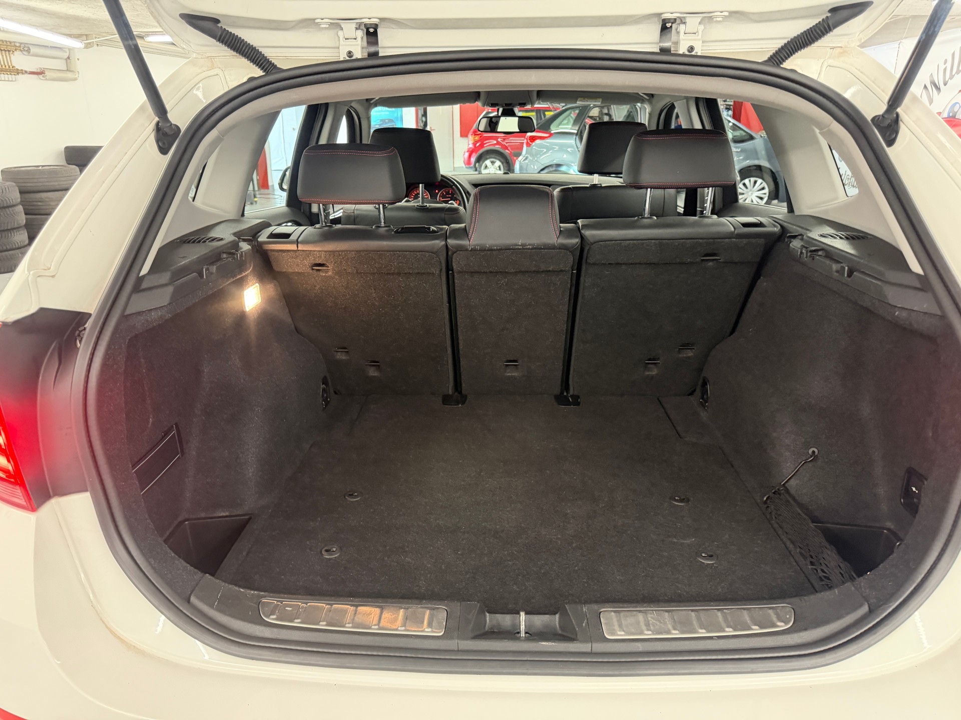 BMW X1 xDrive 20d Sport Line Steptronic-image-13