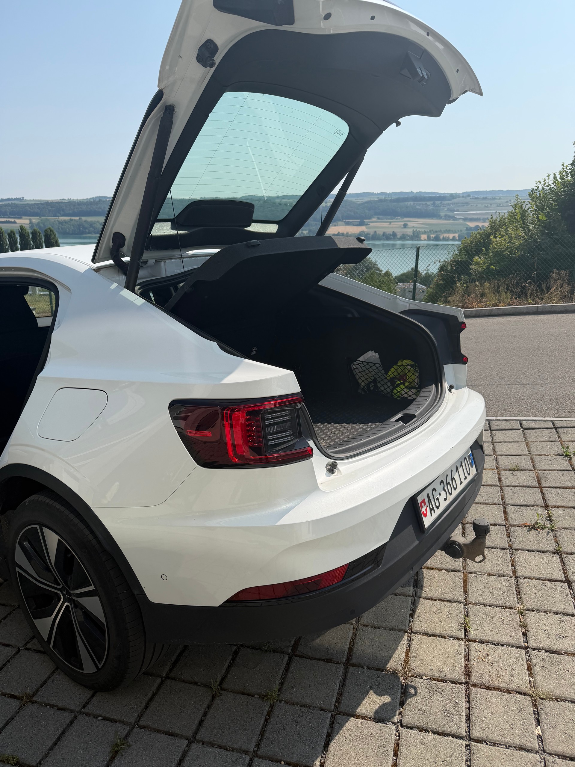 POLESTAR Long Range Dual Motor-image-4