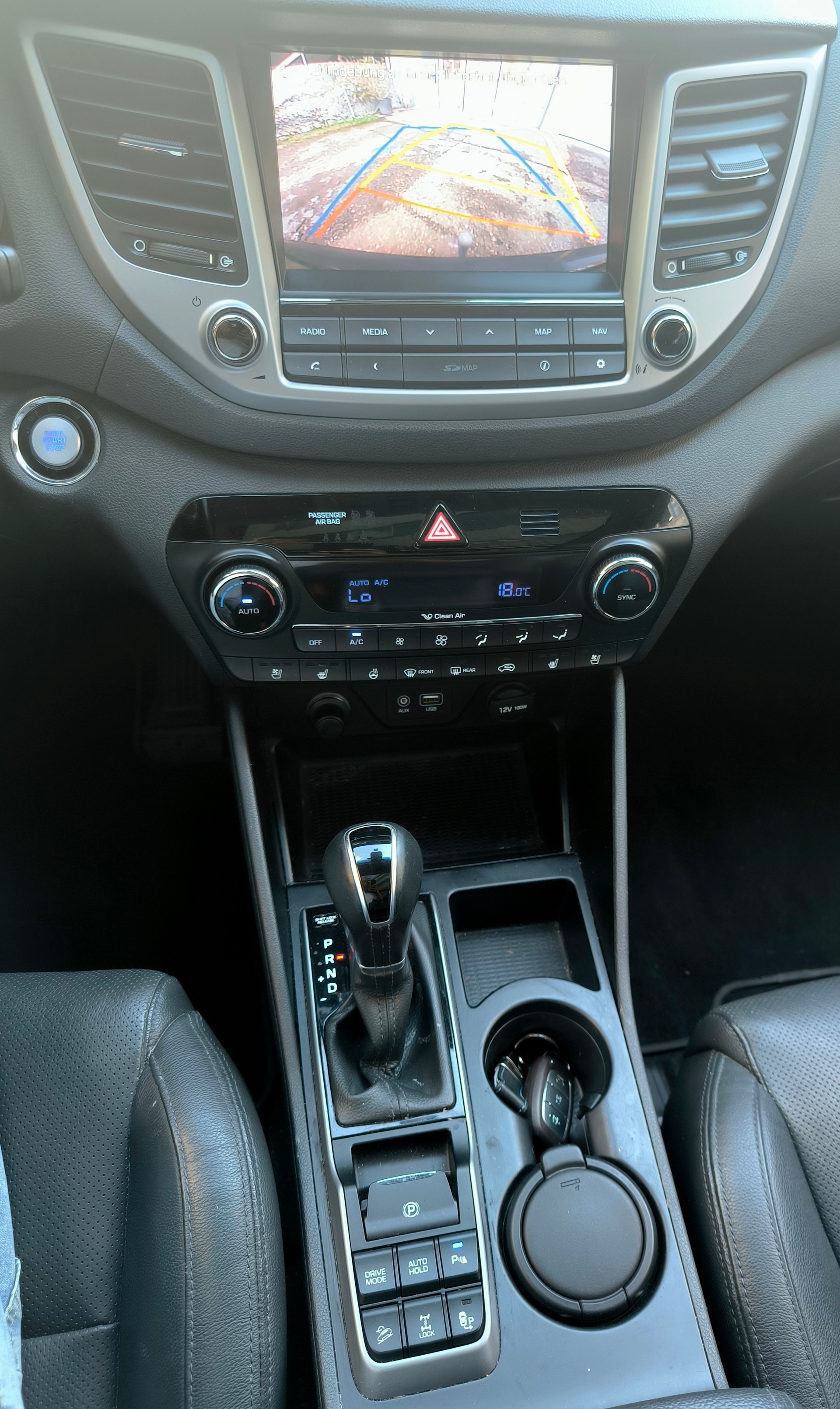 HYUNDAI Tucson 2.0 CRDI Launch Edition 4WD Automatic-image-7