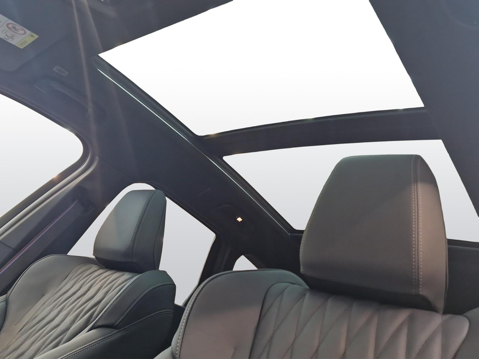 BMW X1 23i xDrive M Sport Pro-image-19