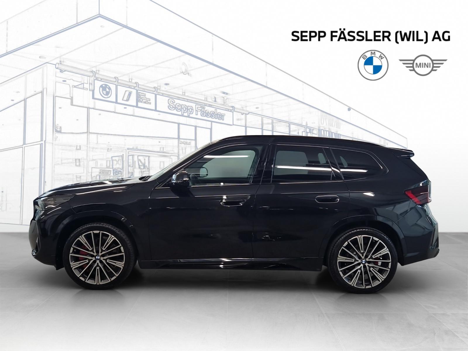 BMW X1 23i xDrive M Sport Pro-showroom-element-1