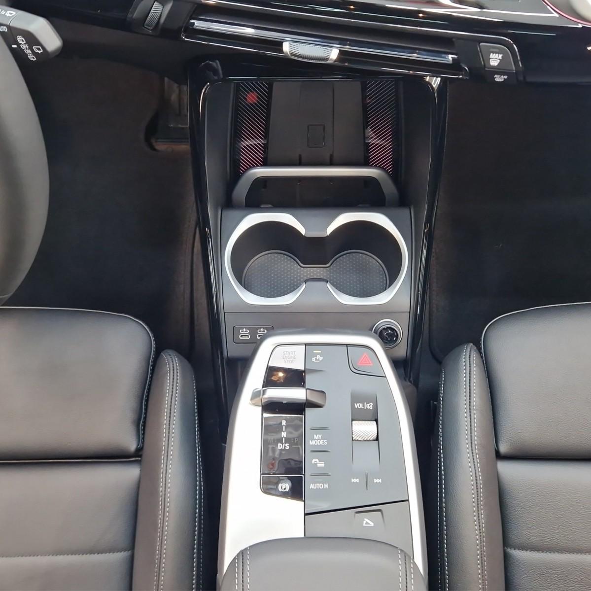 BMW X1 23i xDrive M Sport Pro-image-14