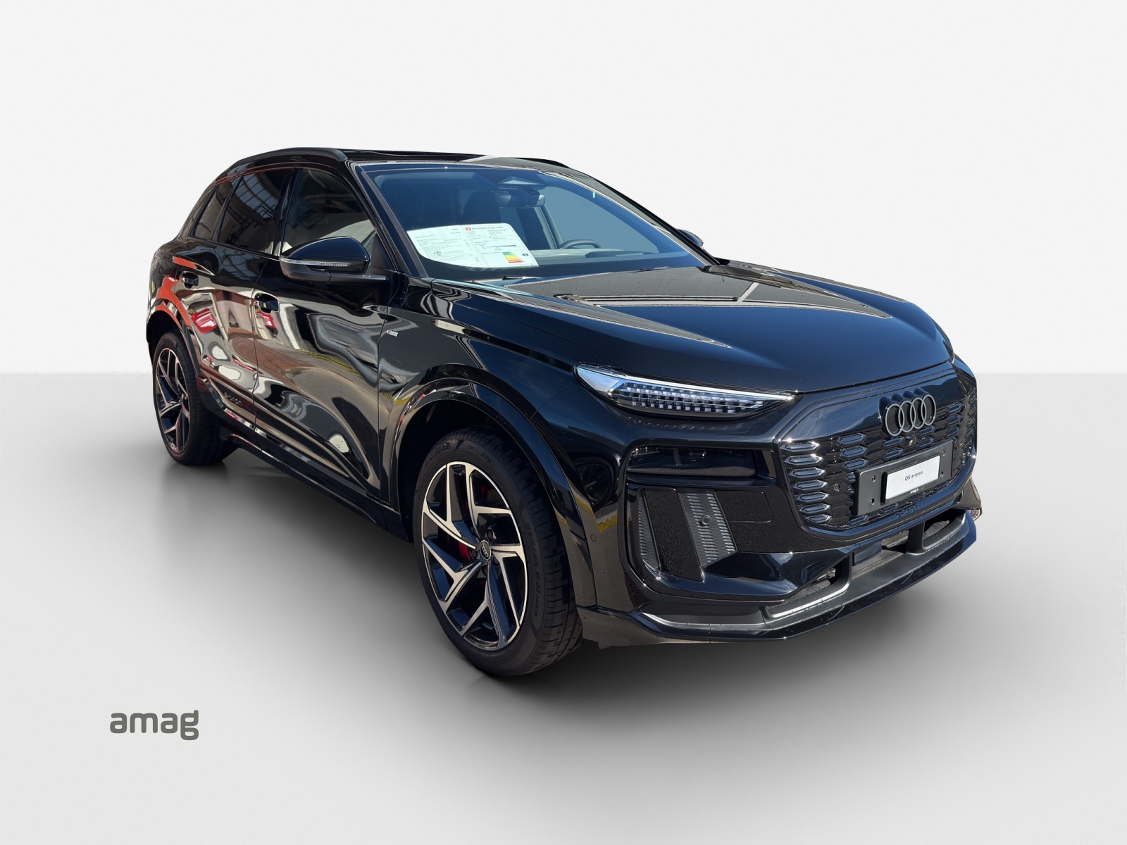 AUDI Q6 e-tron quattro-image-5