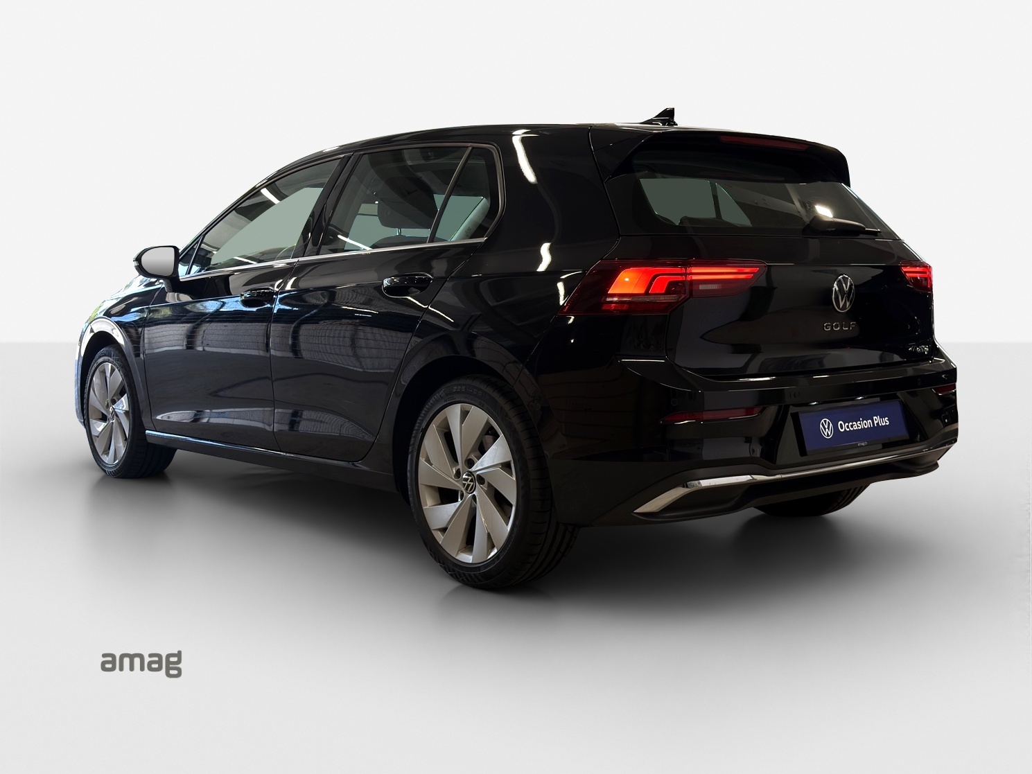VW Golf 1.5 e TSI mHEV Style DSG-image-2
