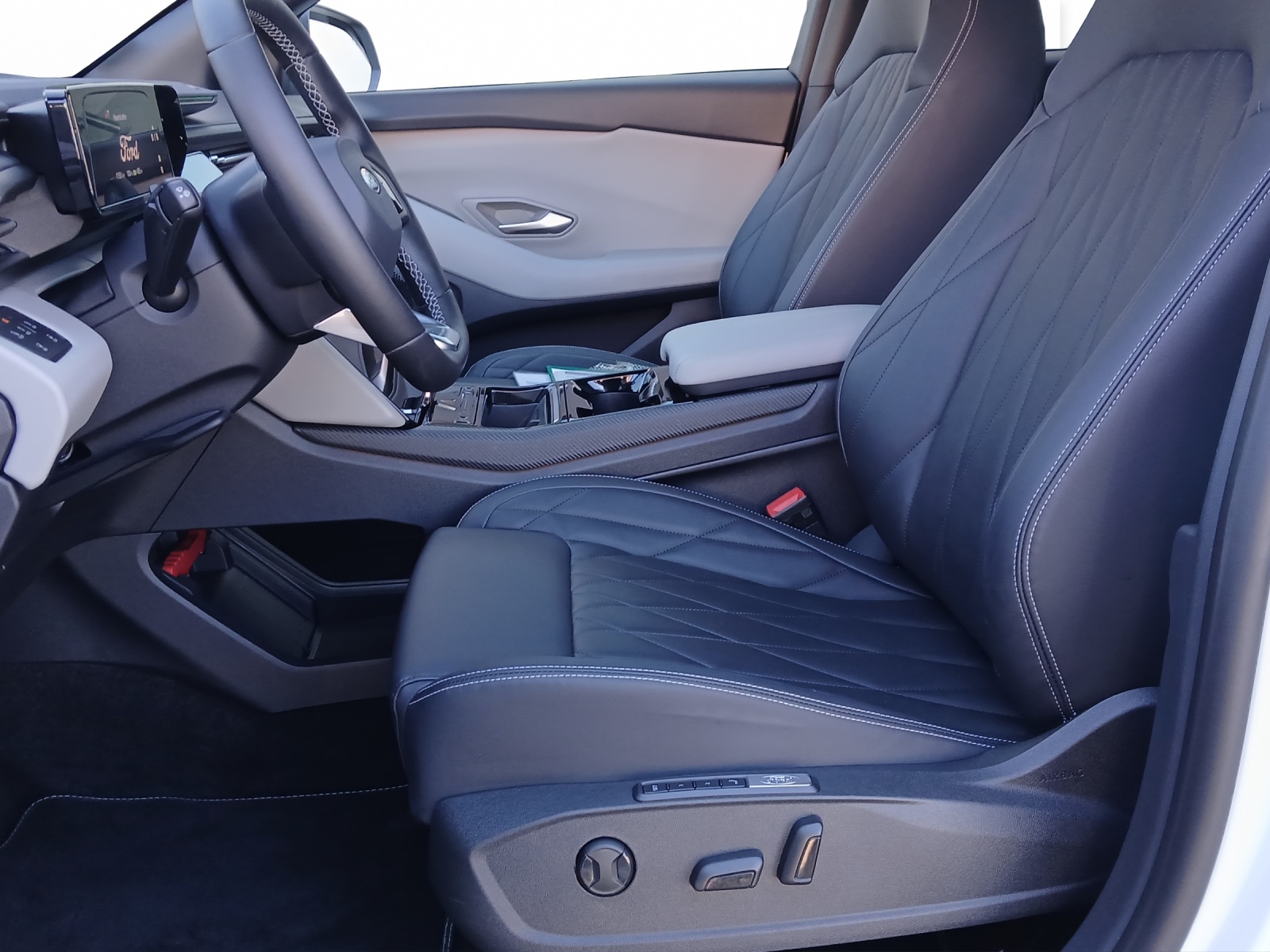 FORD Explorer Extended Range Premium AWD-image-7