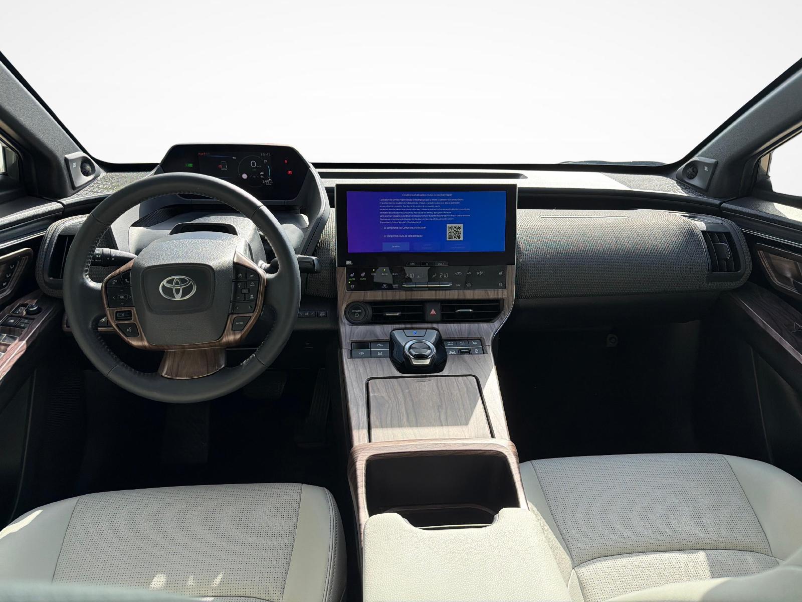 TOYOTA bZ4X Premium AWD-image-8