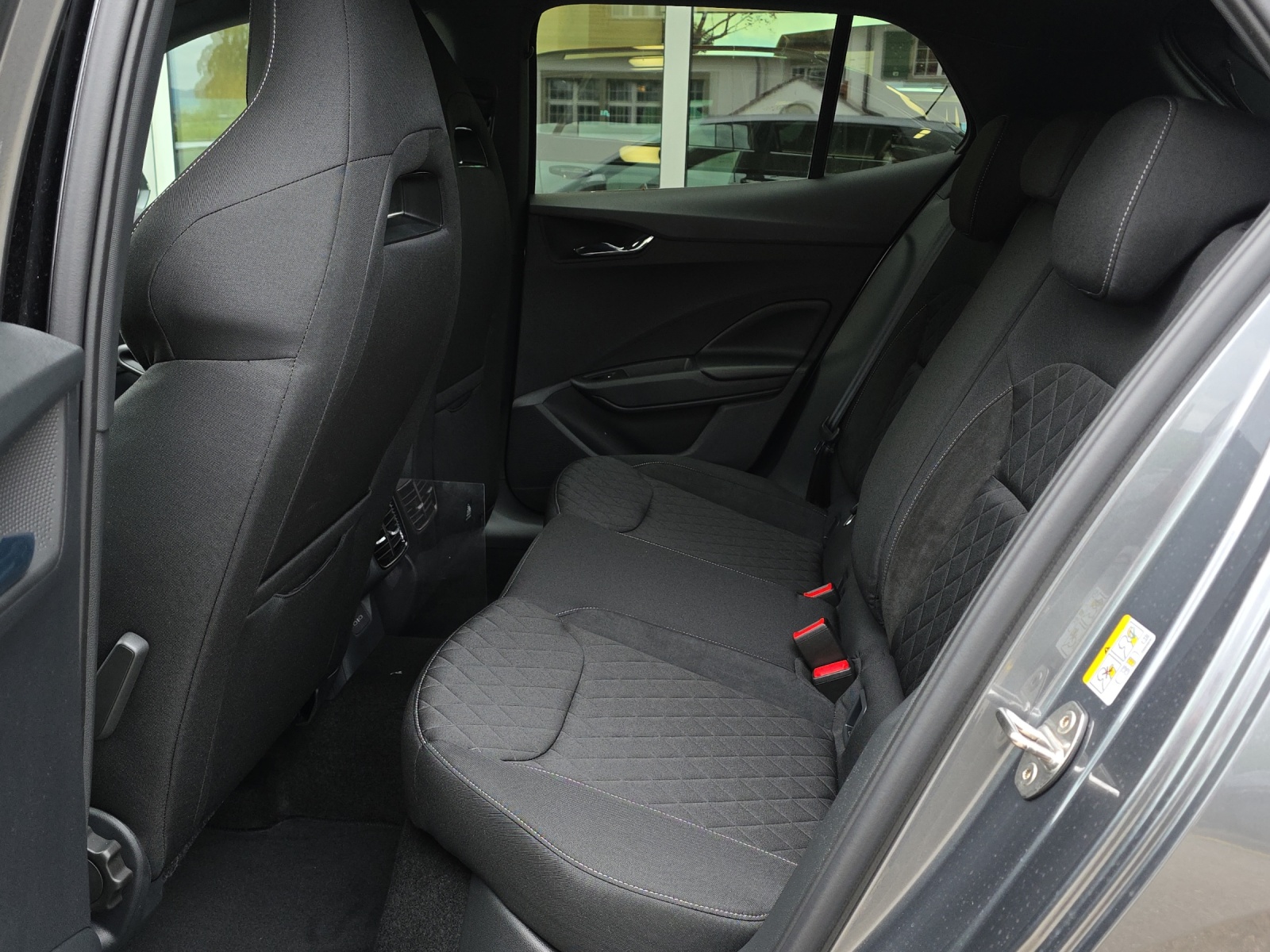 SKODA Fabia 1.0 TSI Dynamic DSG-image-7
