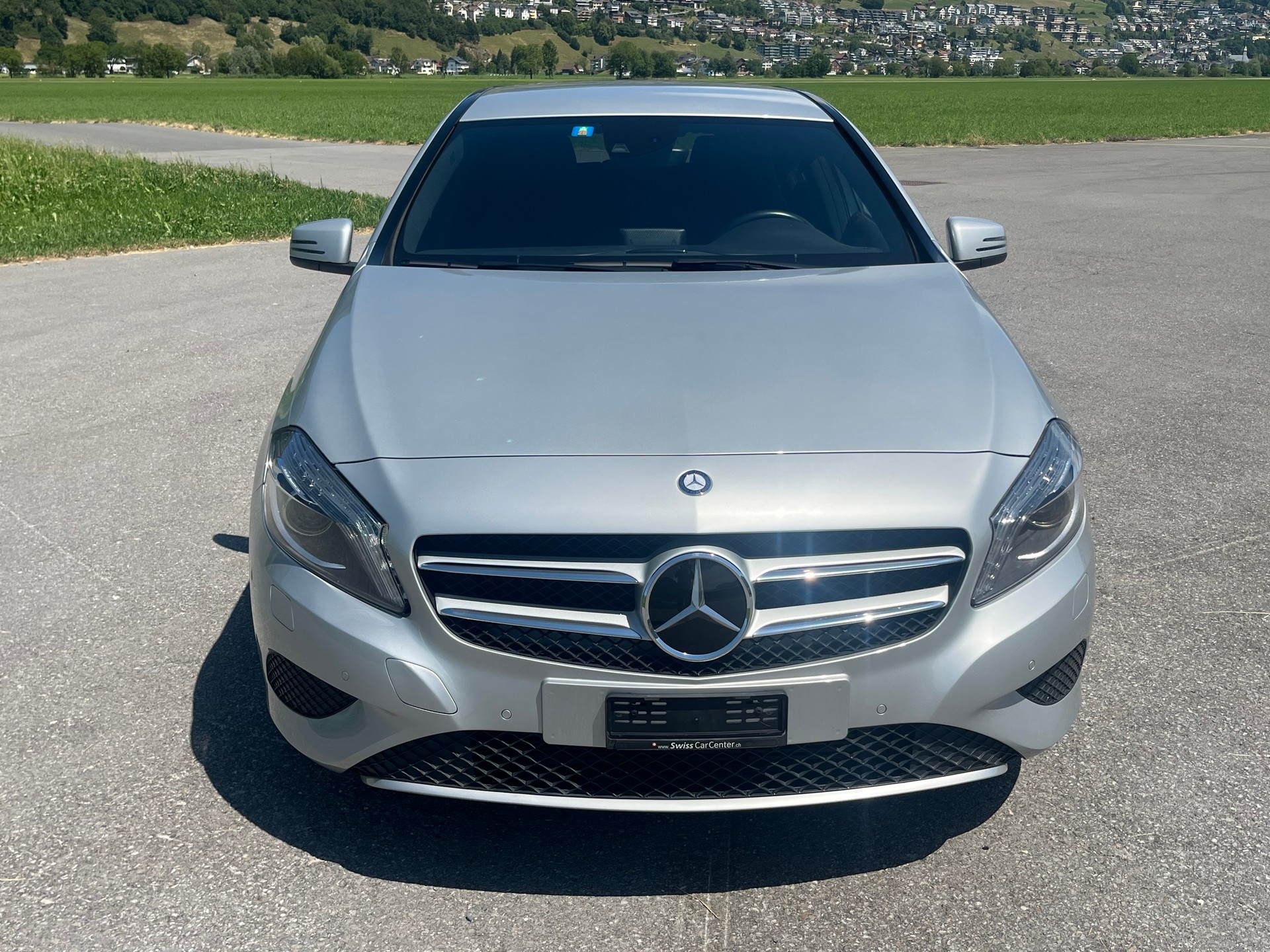 MERCEDES-BENZ A 200 Urban 7G-DCT-image-1