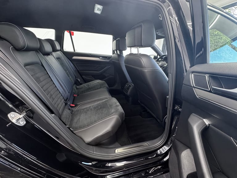 VW Passat 2.0 TDI BMT Elegance 4Motion DSG, foto 22 di 25