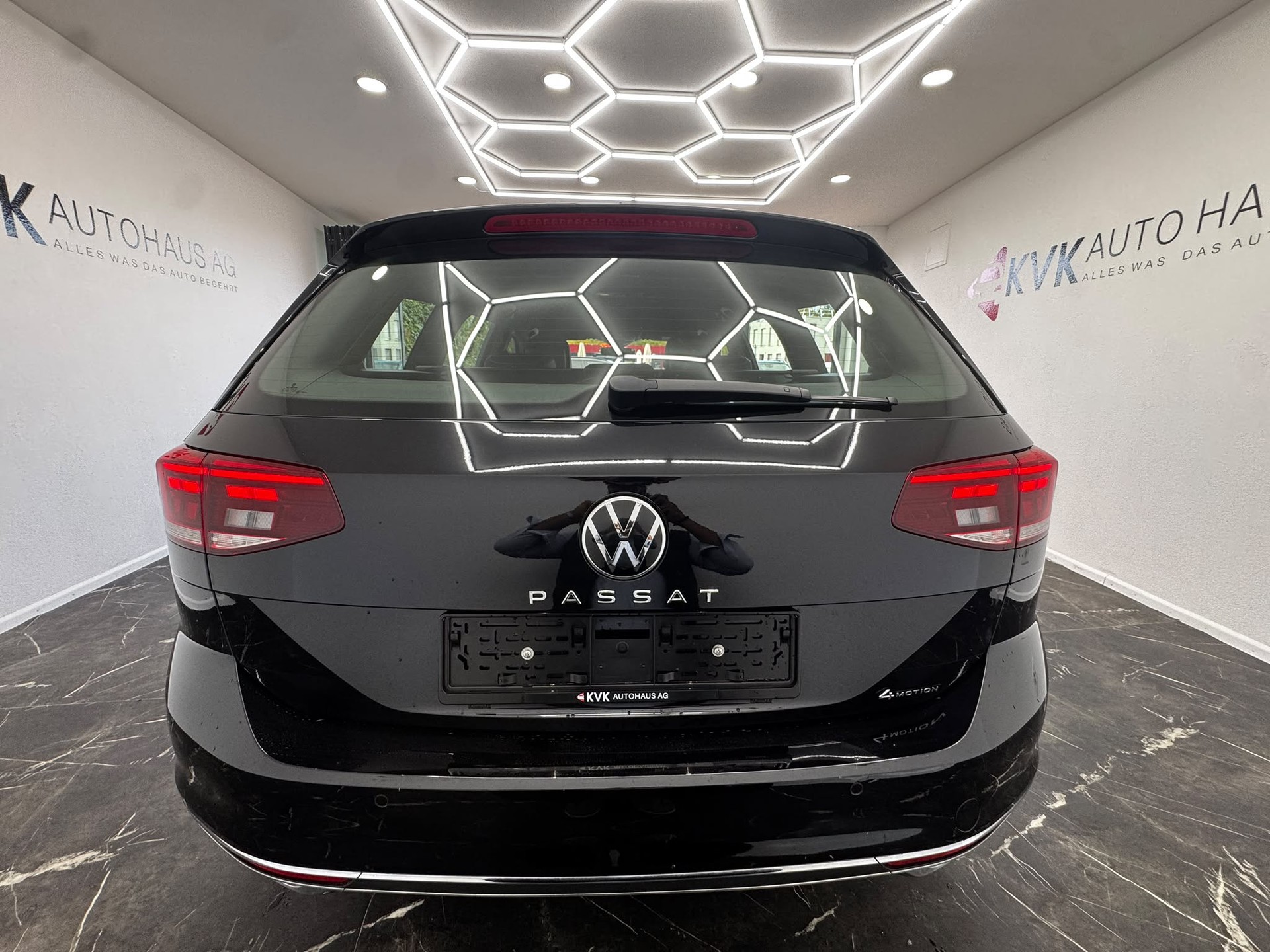 VW Passat 2.0 TDI BMT Elegance 4Motion DSG | AB SERVICE | 1 JAHR GARANTIE | CH-FAHRZEUG |-image-8