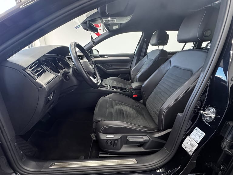 VW Passat 2.0 TDI BMT Elegance 4Motion DSG, foto 8 di 25