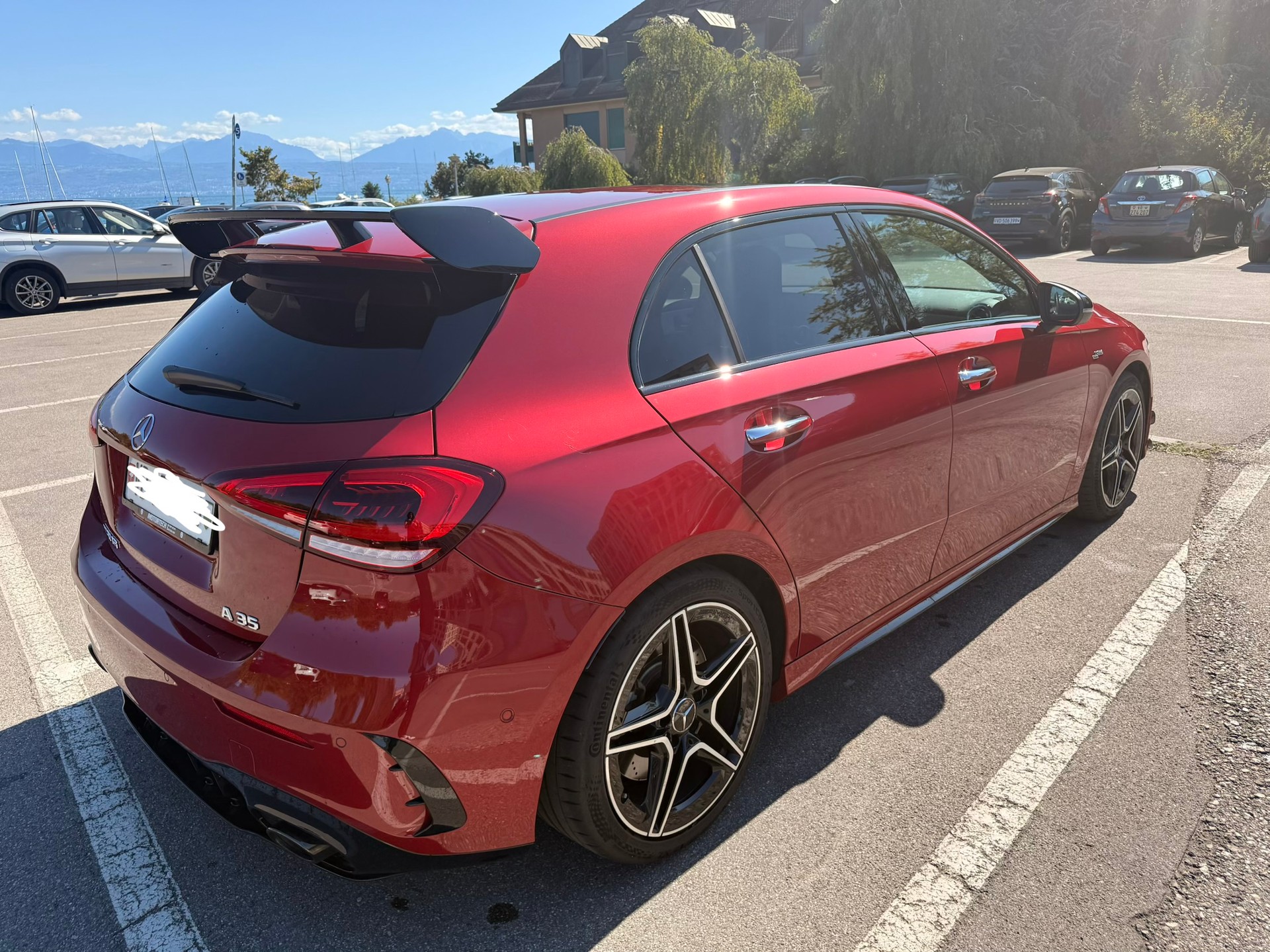 MERCEDES-BENZ A 35 AMG 4matic-image-3