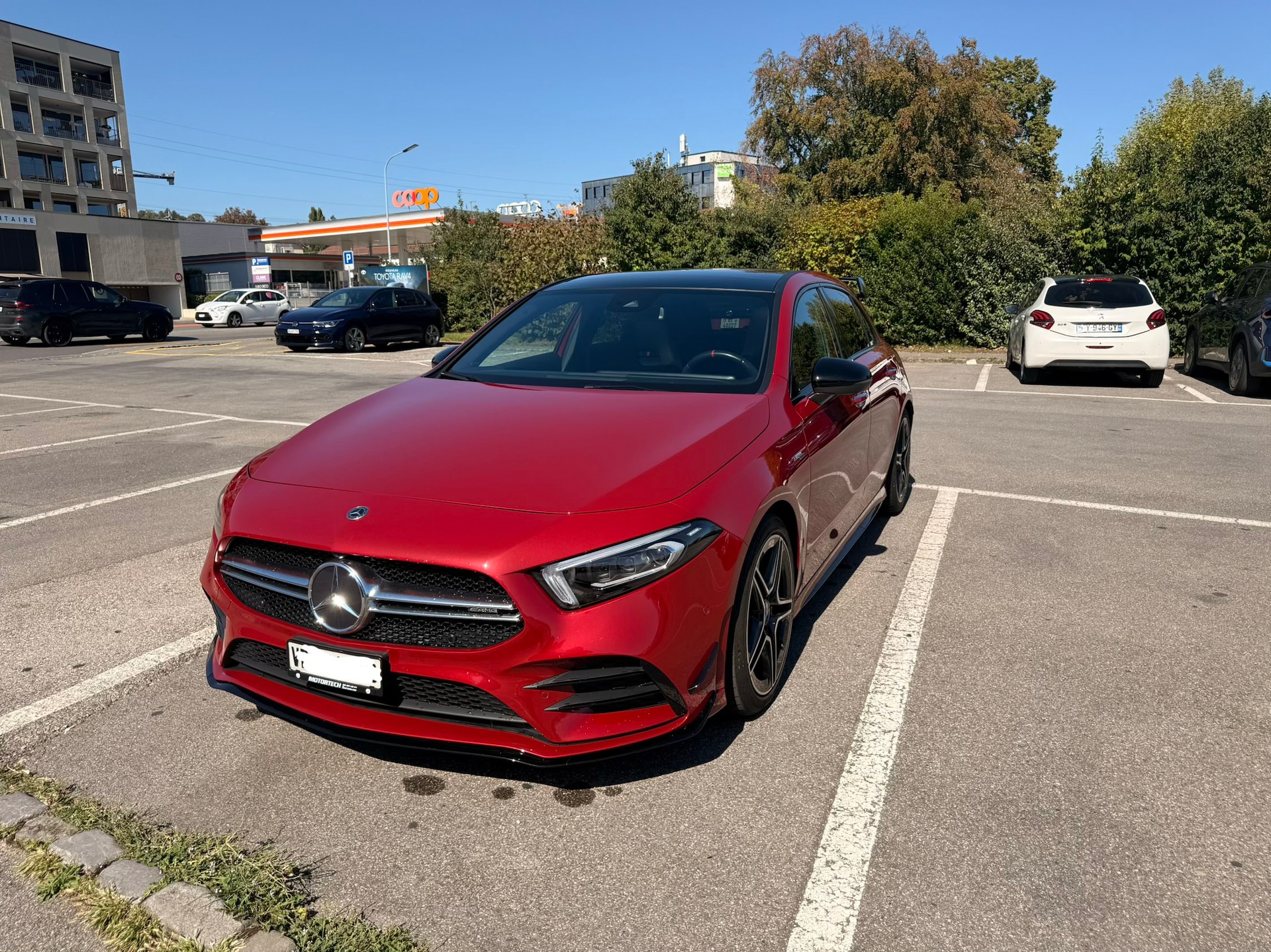 MERCEDES-BENZ A 35 AMG 4matic-image-1