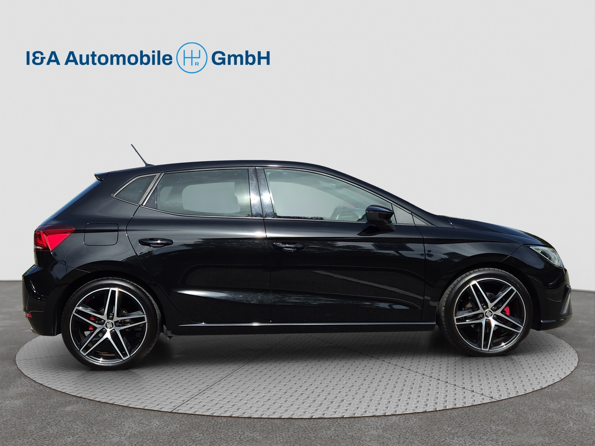 SEAT Ibiza 1.0 EcoTSI Hola FR DSG-image-3
