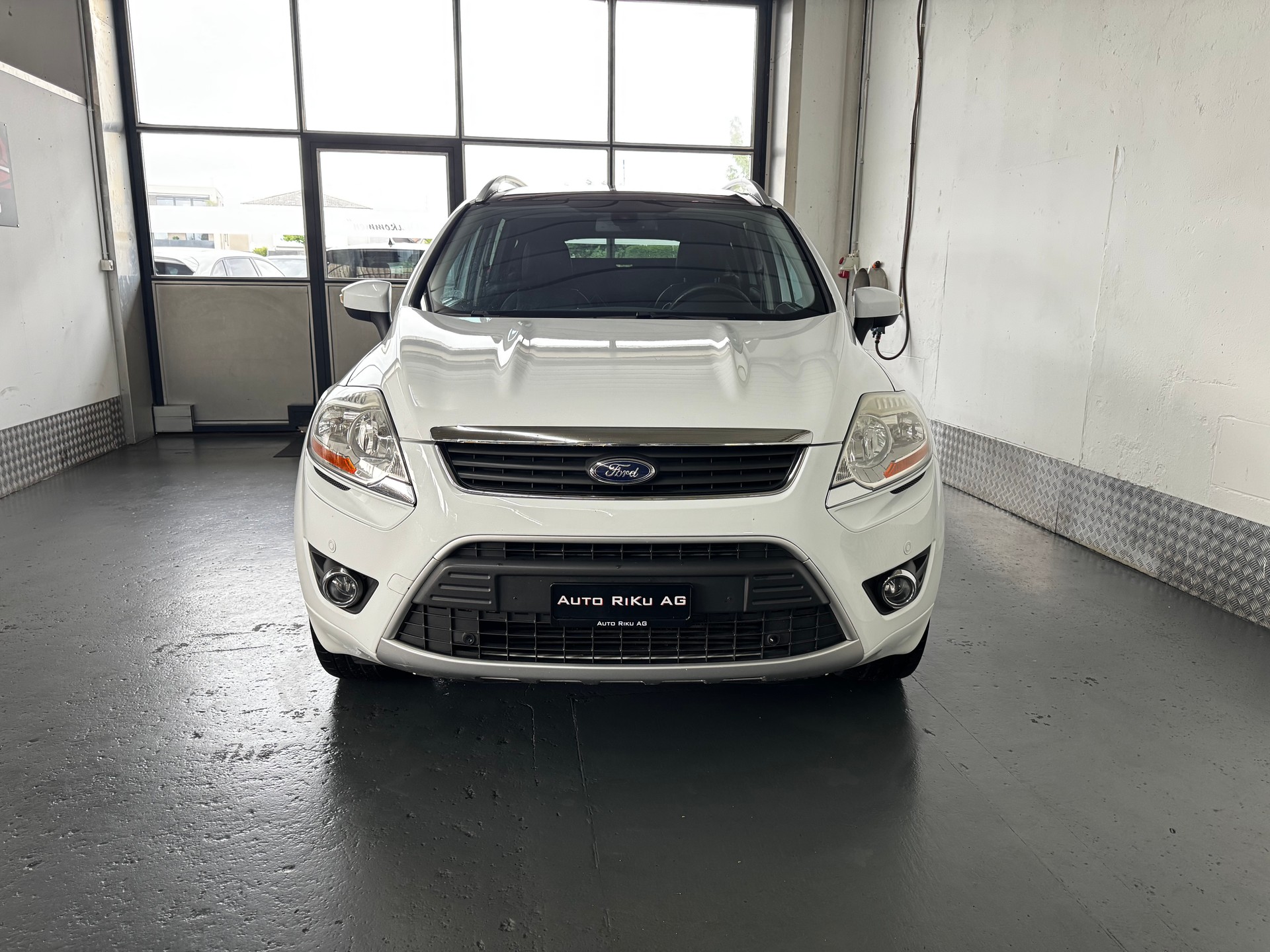 FORD Kuga 2.0 TDCi Carving 4WD-image-3