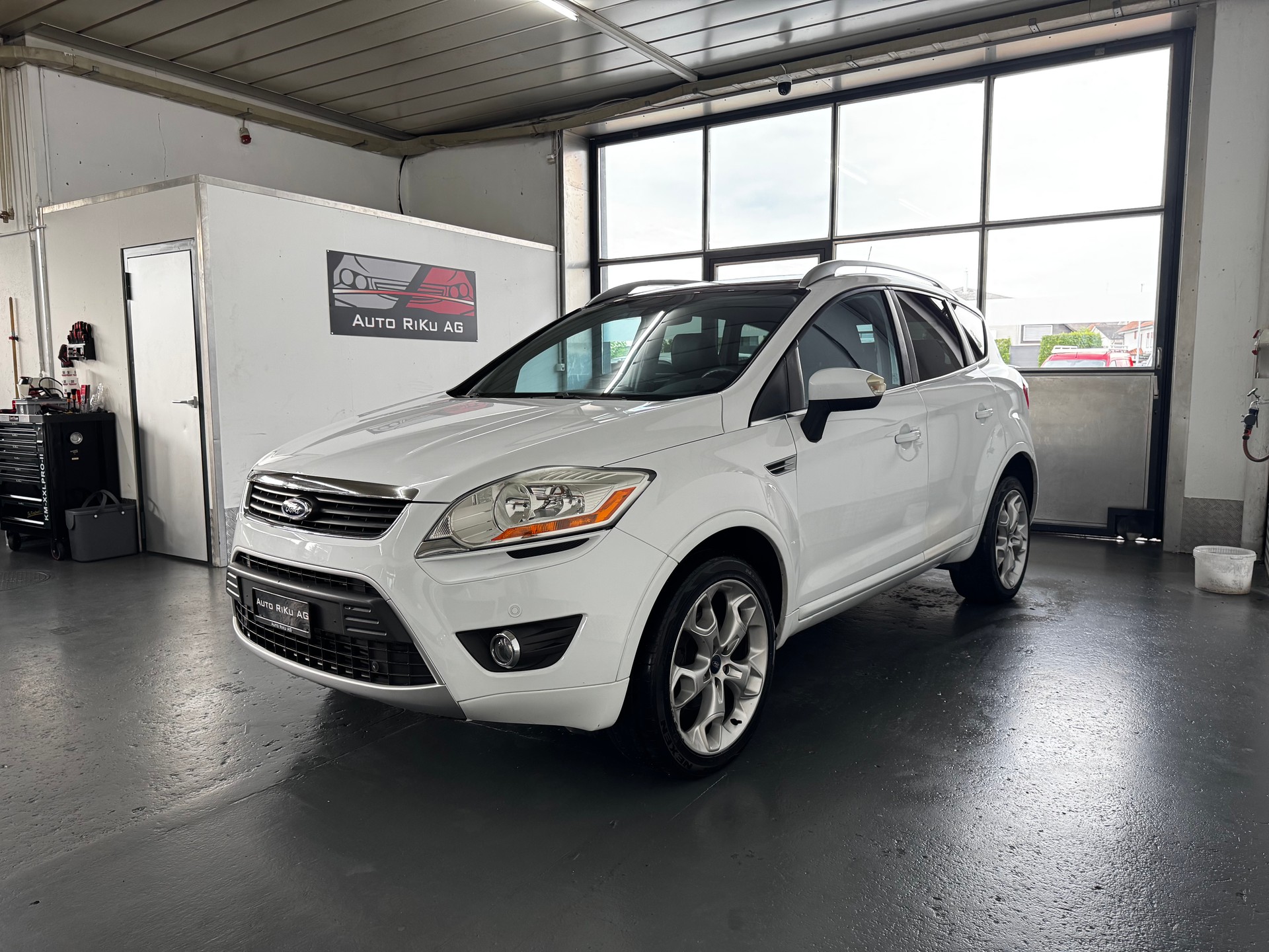 FORD Kuga 2.0 TDCi Carving 4WD-image-5