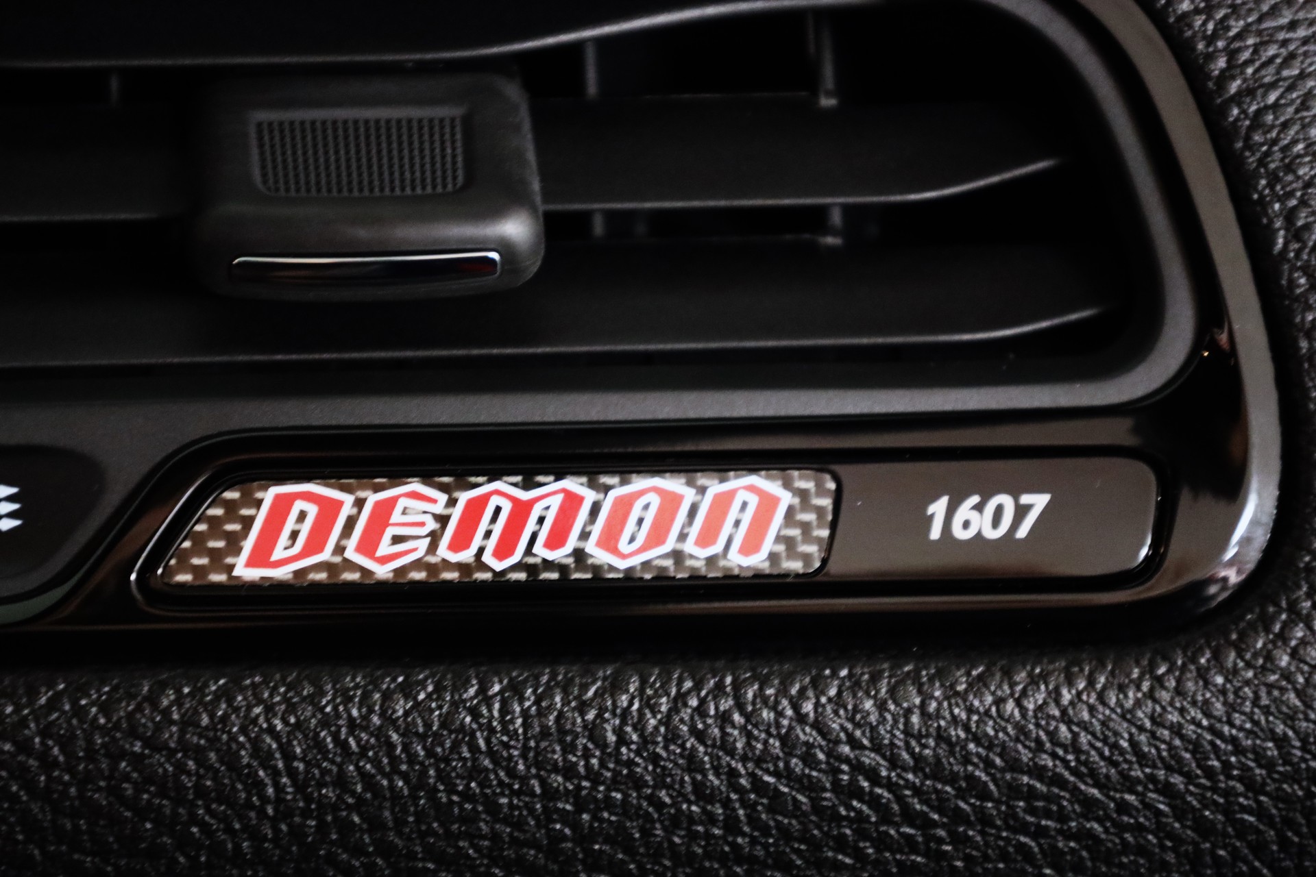 DODGE Challenger SRT DEMON-image-12