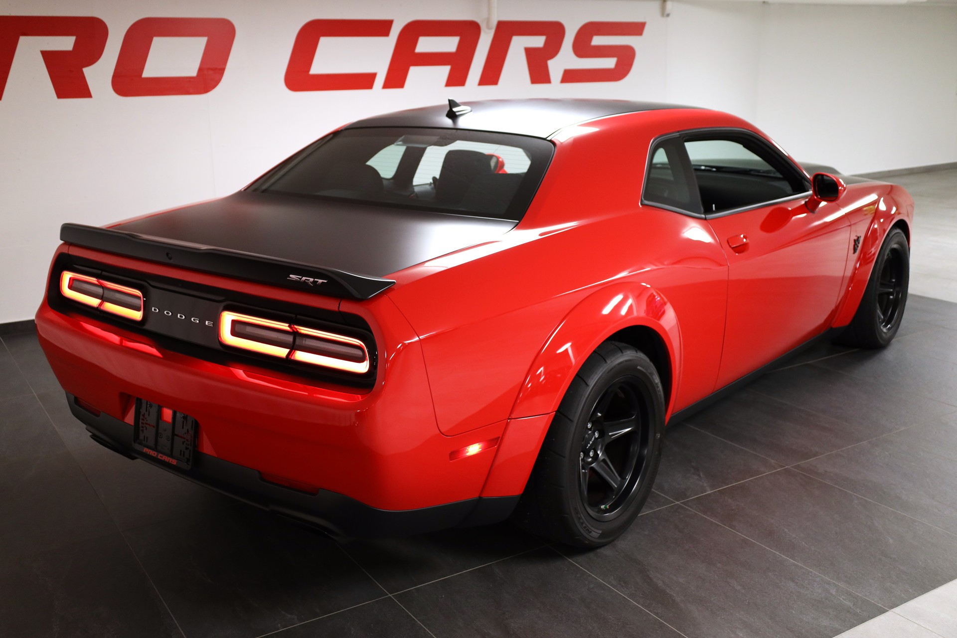 DODGE Challenger SRT DEMON-image-5