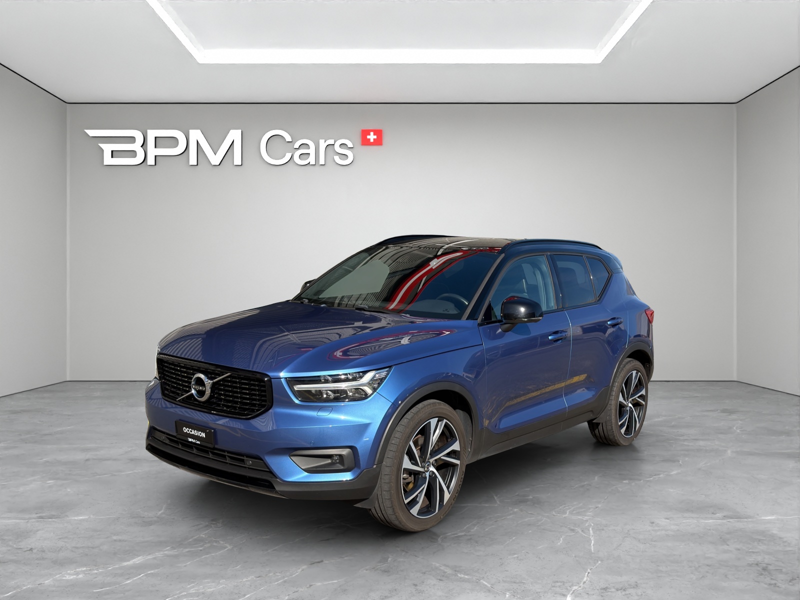 Photo VOLVO XC40 XC40 2.0 B5 MH R-Design AWD