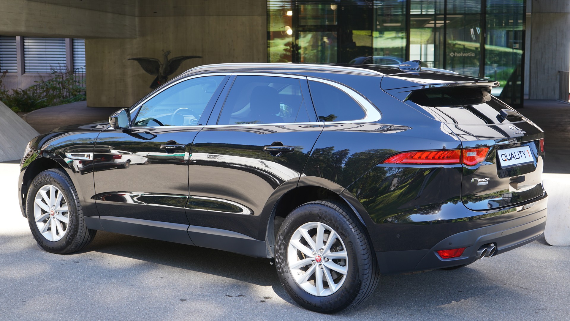 JAGUAR F-Pace 2.0d Portfolio AWD Automatik-image-2