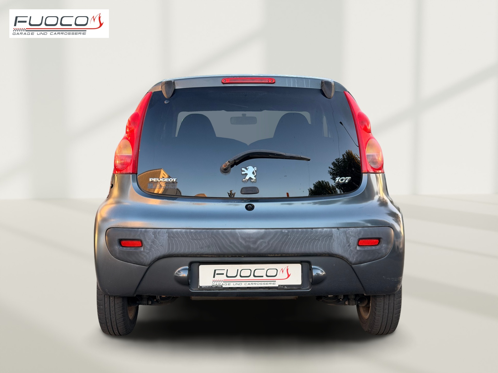 PEUGEOT 107 1.0 Swiss Edition-image-6