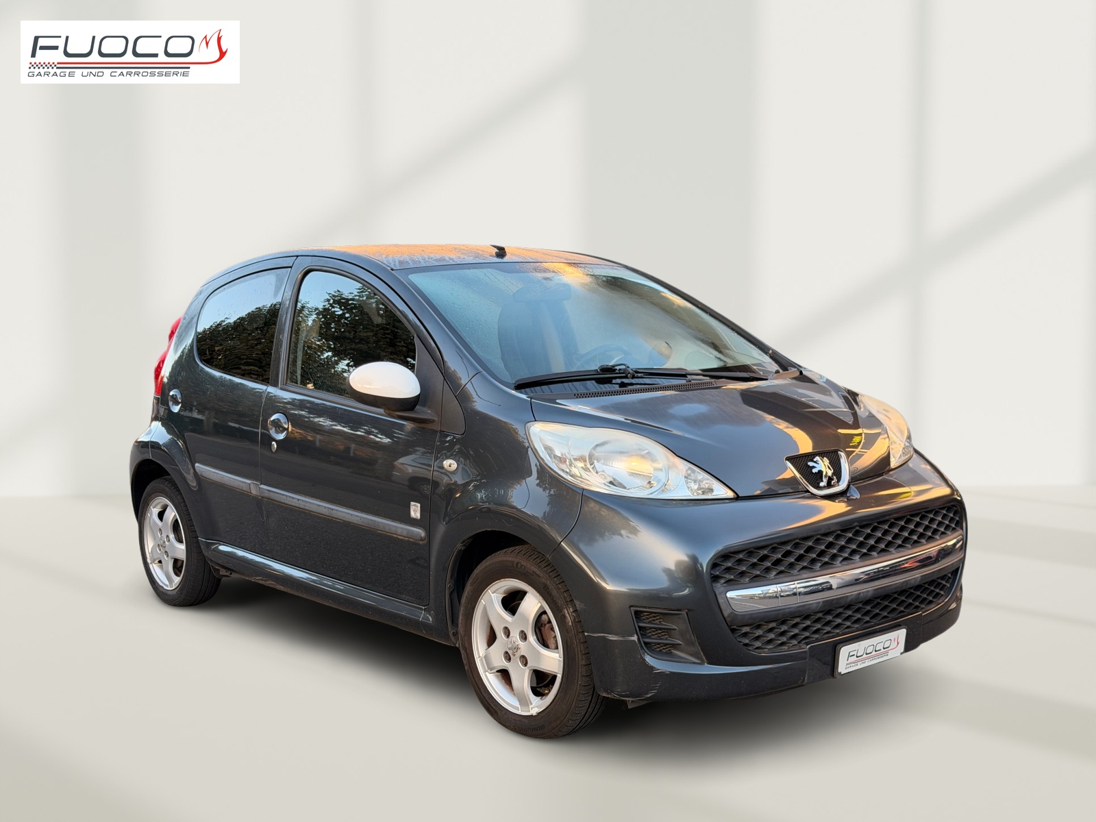 PEUGEOT 107 1.0 Swiss Edition-image-0