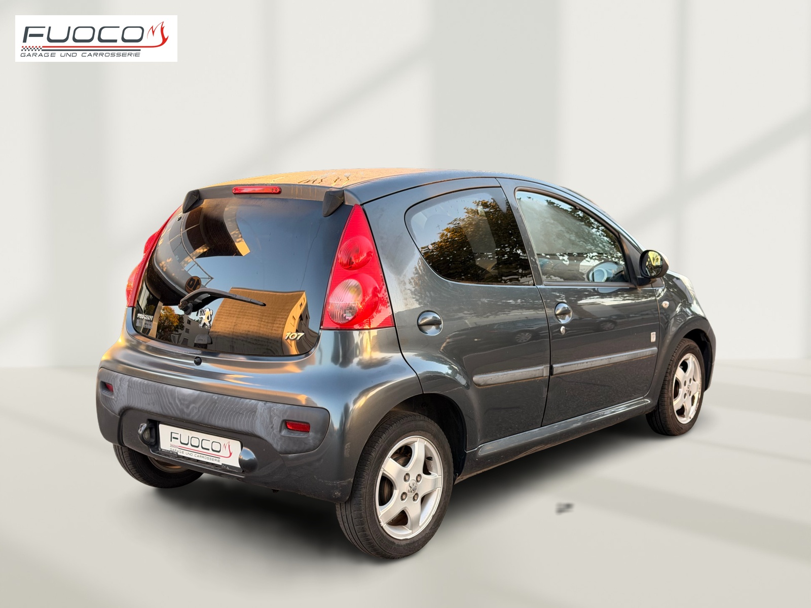 PEUGEOT 107 1.0 Swiss Edition-image-7