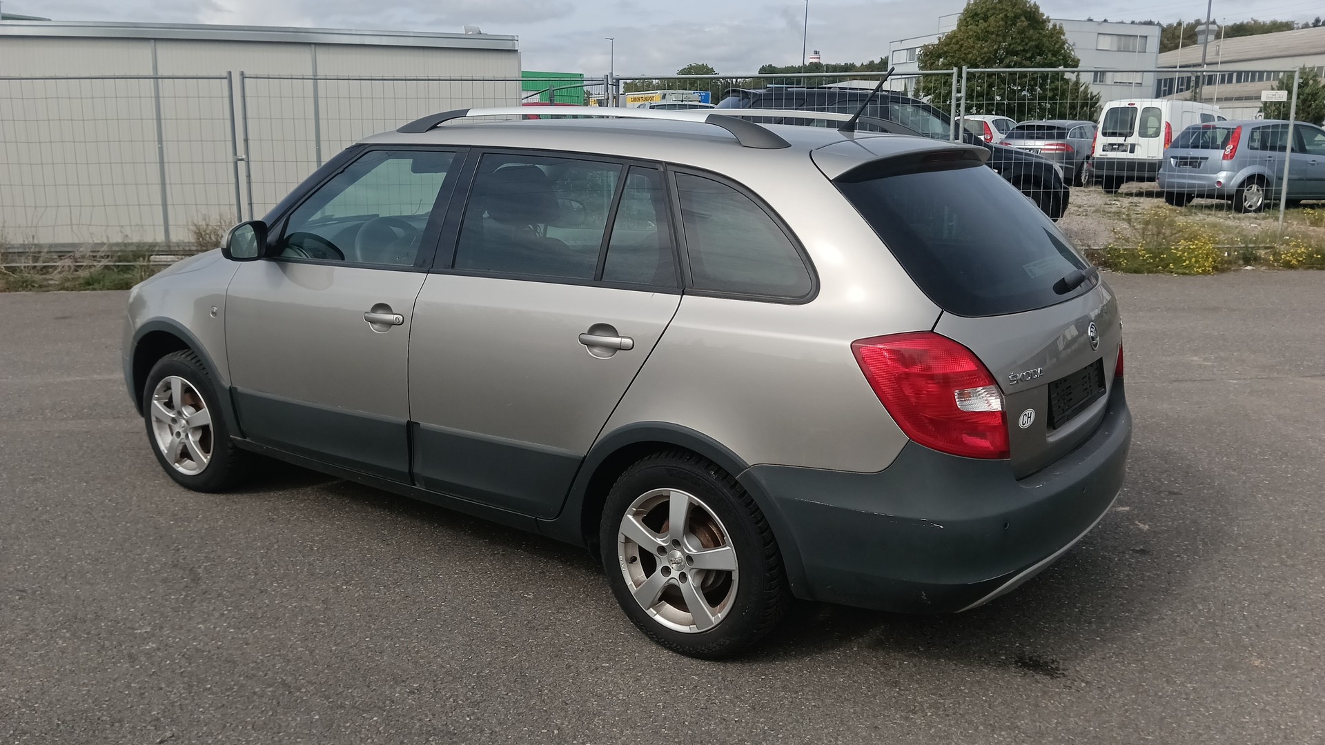 SKODA FABIA-image-2