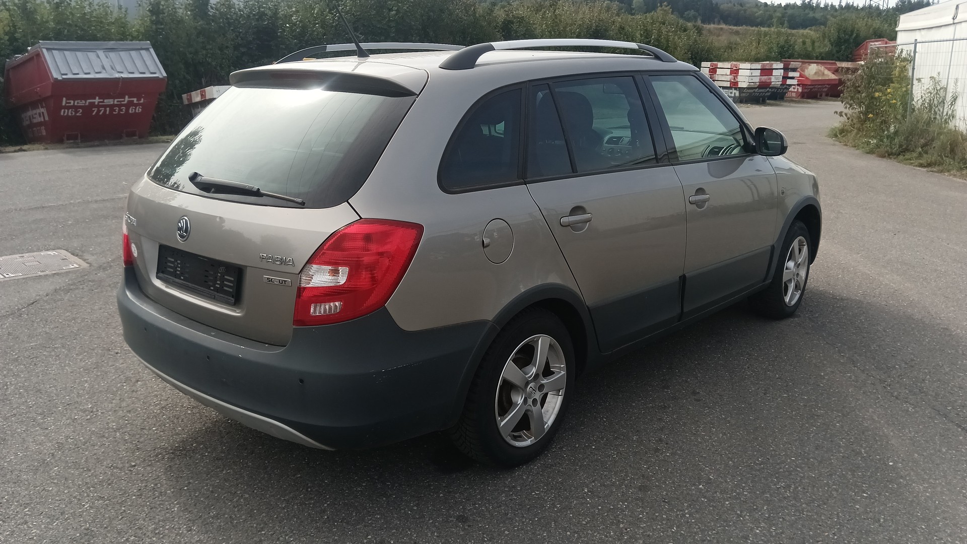 SKODA FABIA-image-4