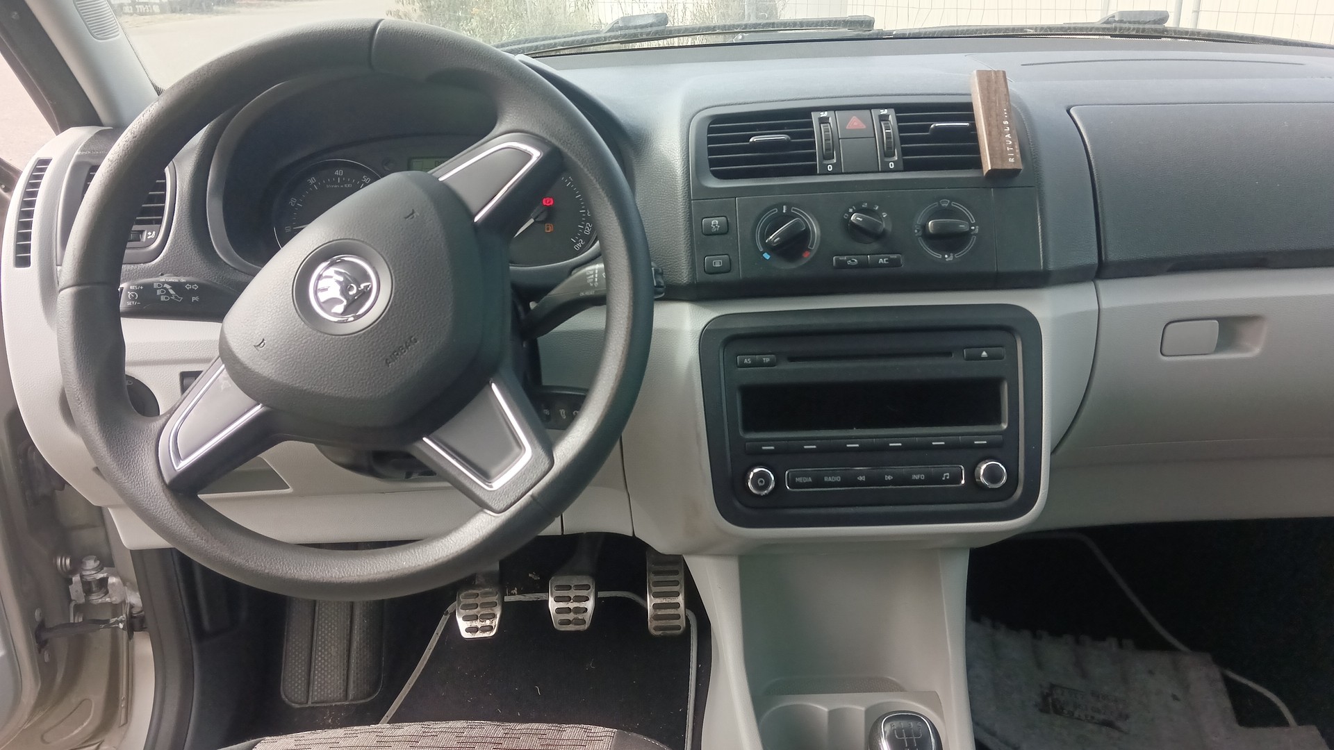 SKODA FABIA-image-7