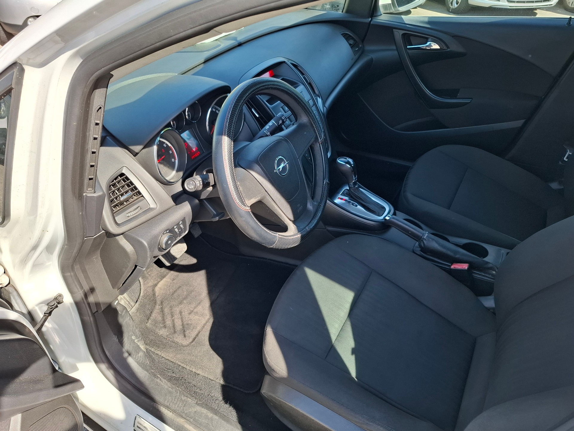 OPEL Astra SportsTourer 1.6i 16V Automatic-image-6