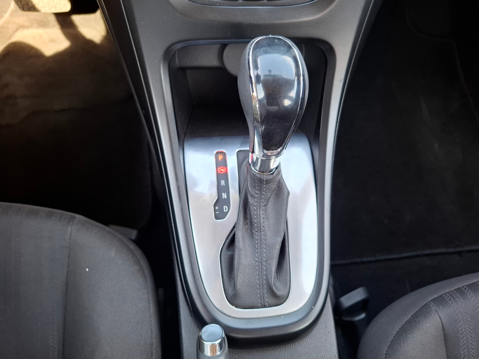 OPEL Astra SportsTourer 1.6i 16V Automatic-image-9