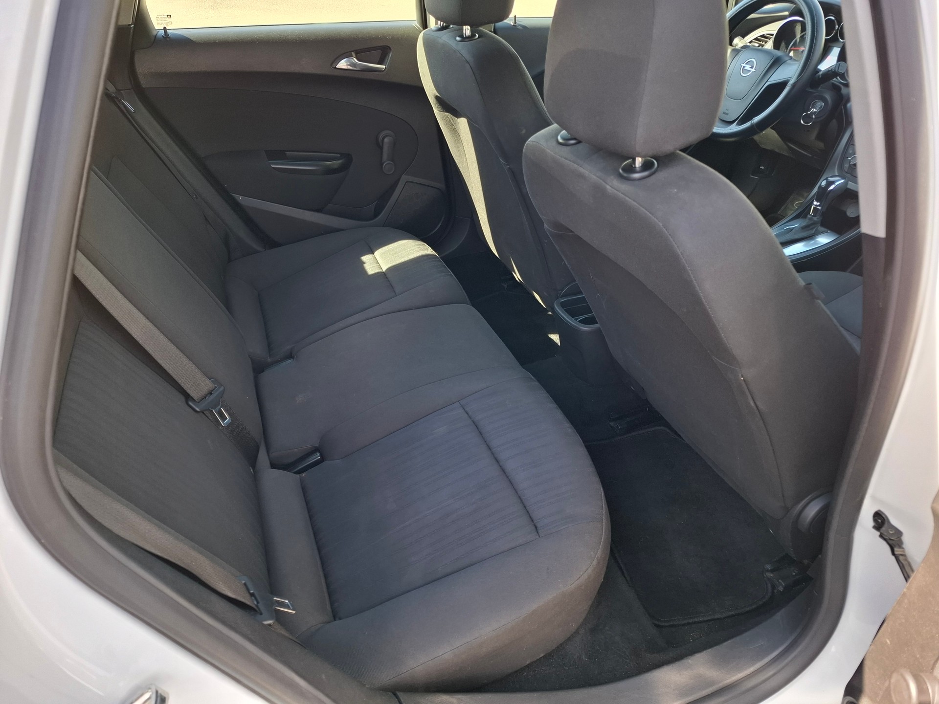 OPEL Astra SportsTourer 1.6i 16V Automatic-image-7