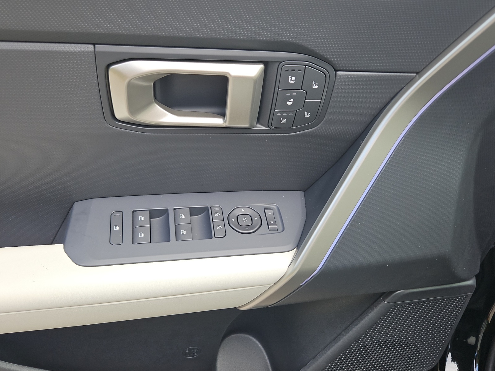 KIA Seltos 1.6 T-GDi GT-Line-image-10