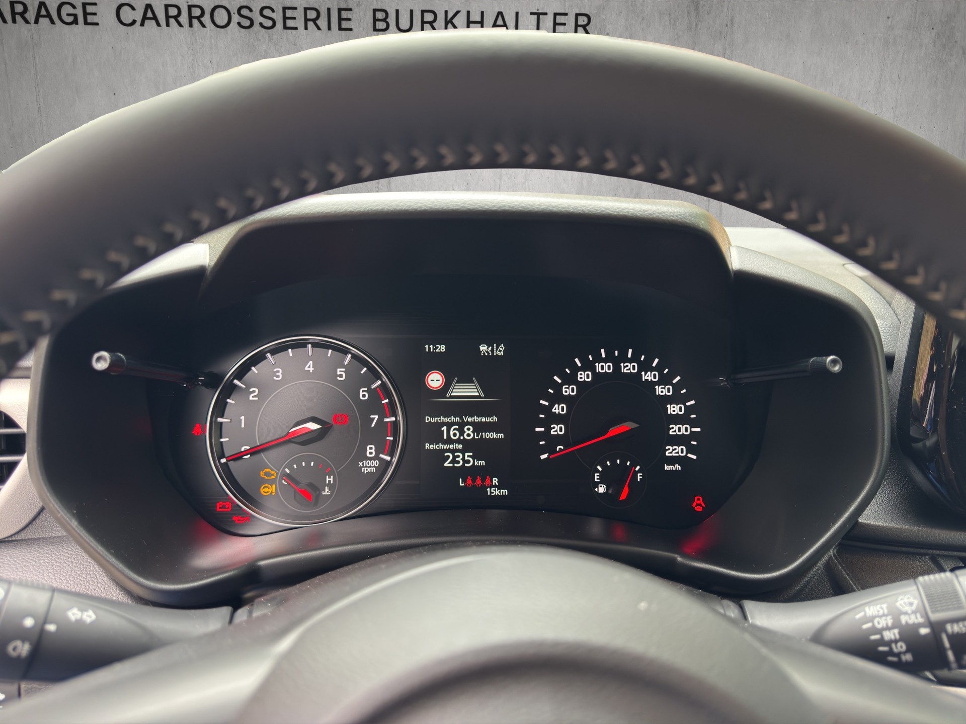 SUZUKI Swift 1.2 Compact Top Hybrid 4x4-image-9