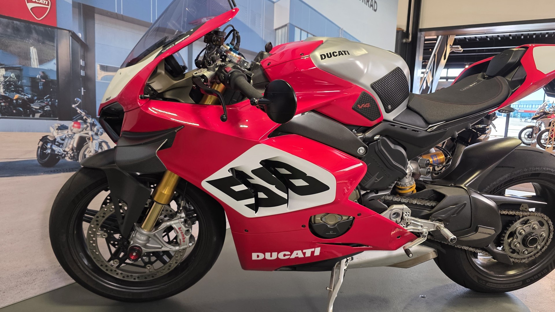 DUCATI Panigale V4 SP-image-8