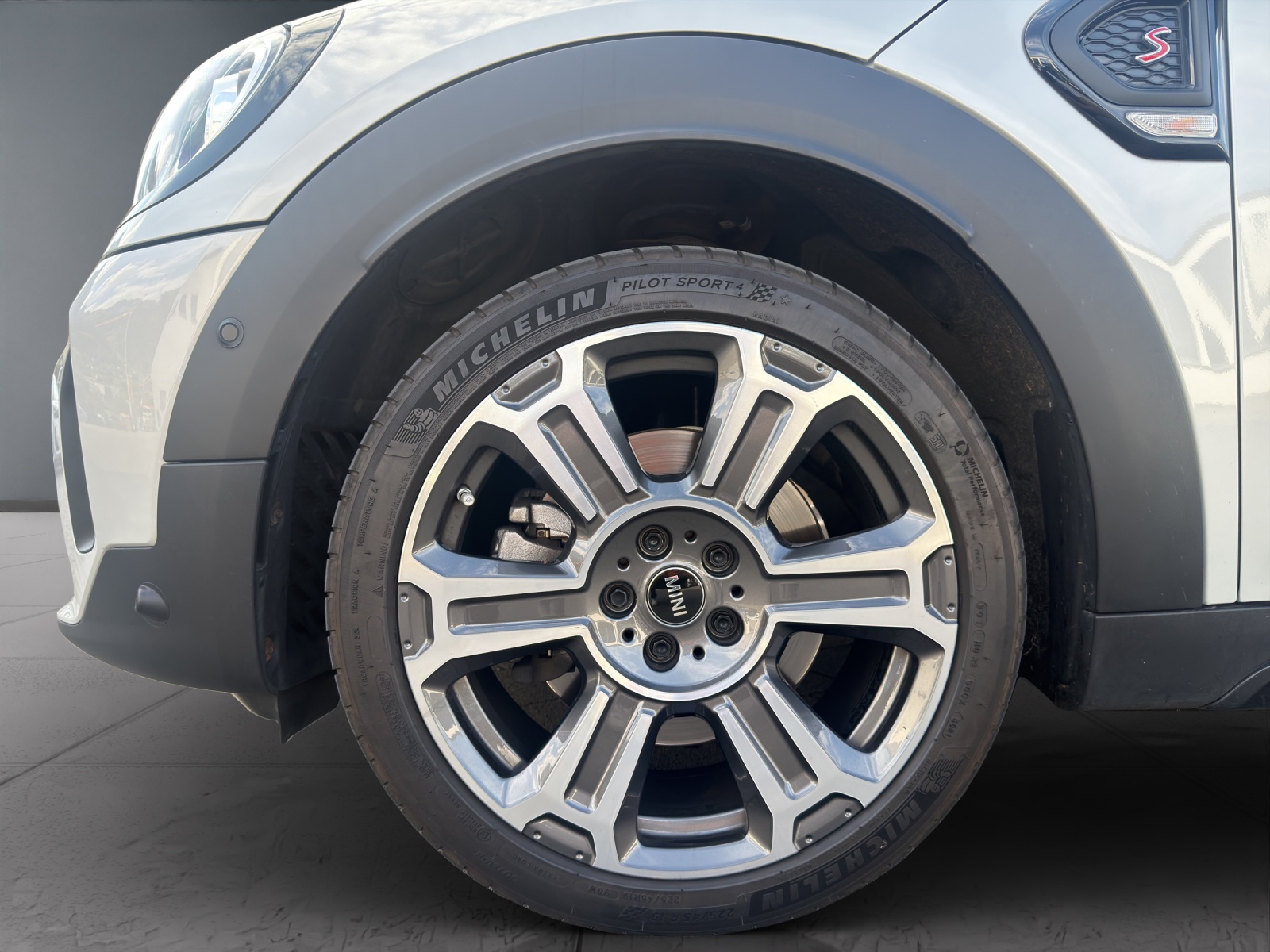 MINI Countryman F60 2.0i Cooper S SAG ALL4-image-8