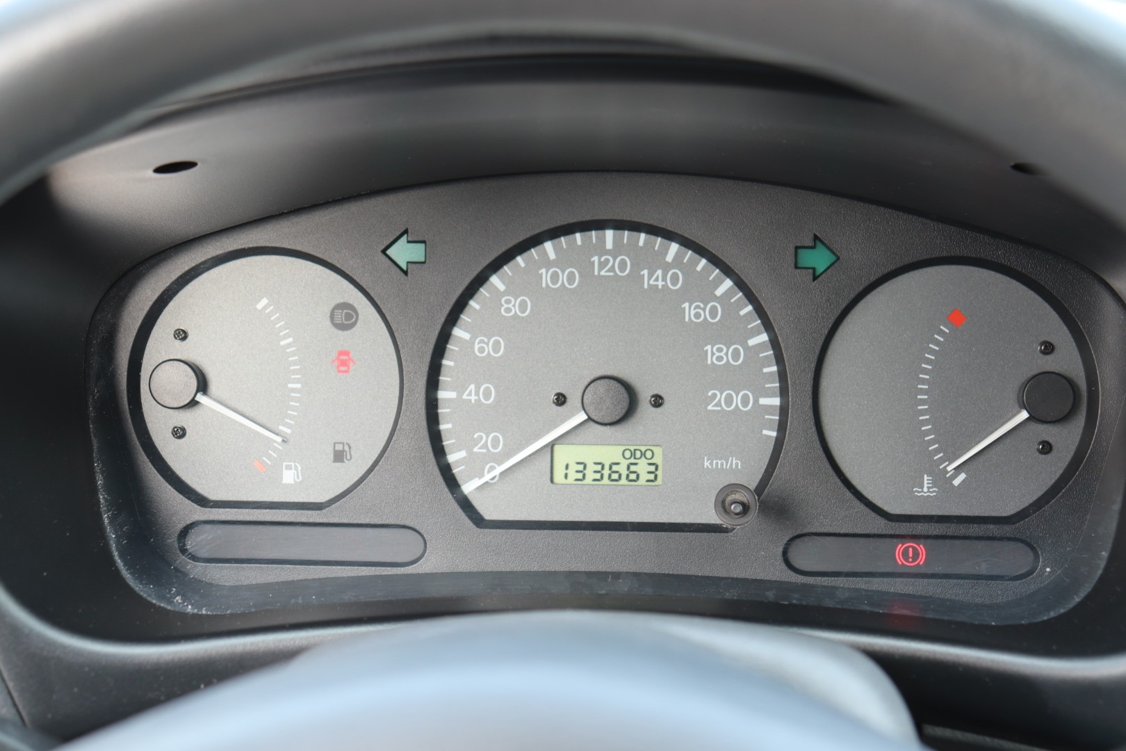 MITSUBISHI Colt 1.3 12V GLX Sunshine • Expertise du jour • Véhicule suivi-image-9