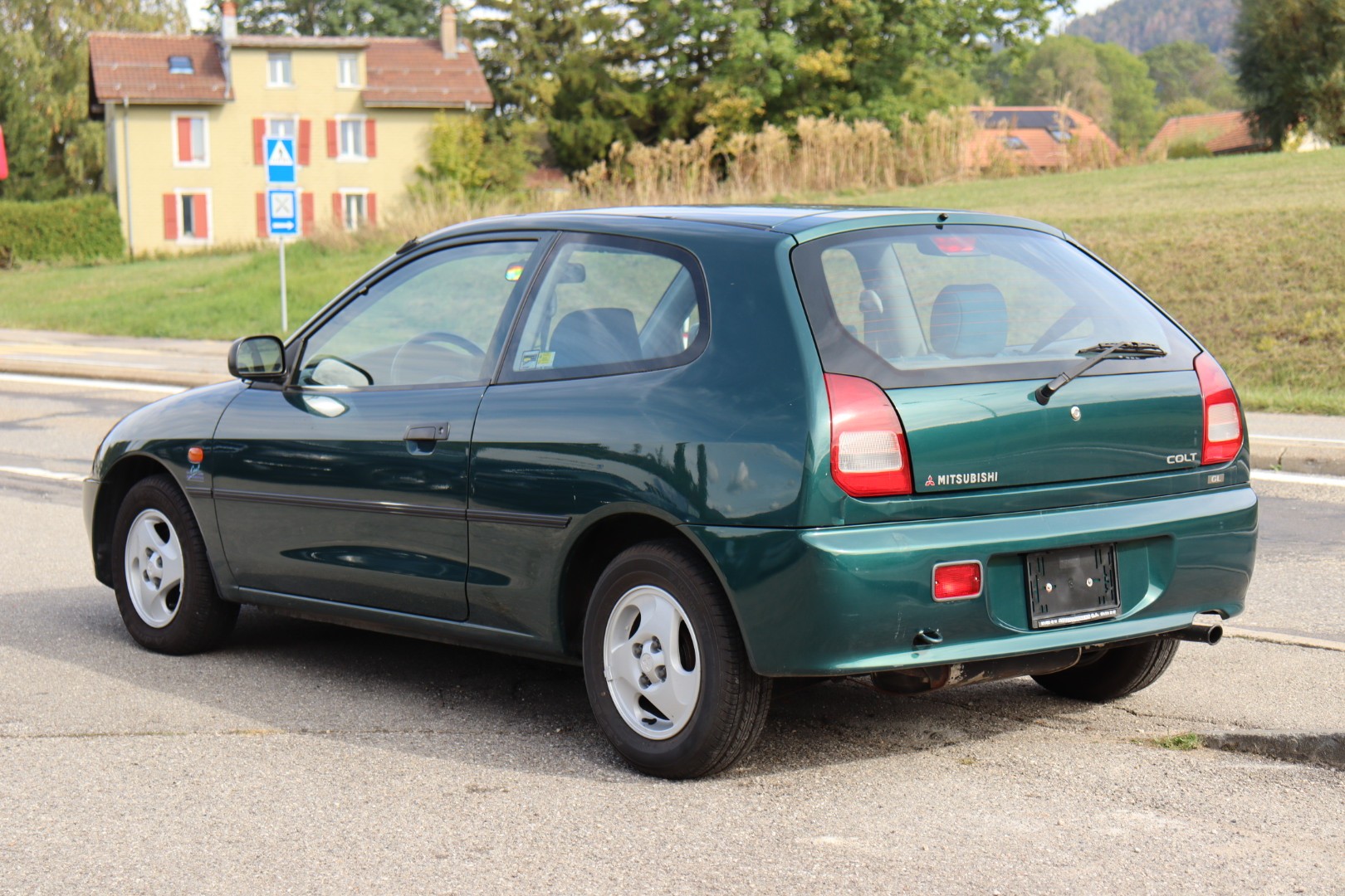 MITSUBISHI Colt 1.3 12V GLX Sunshine • Expertise du jour • Véhicule suivi-image-3