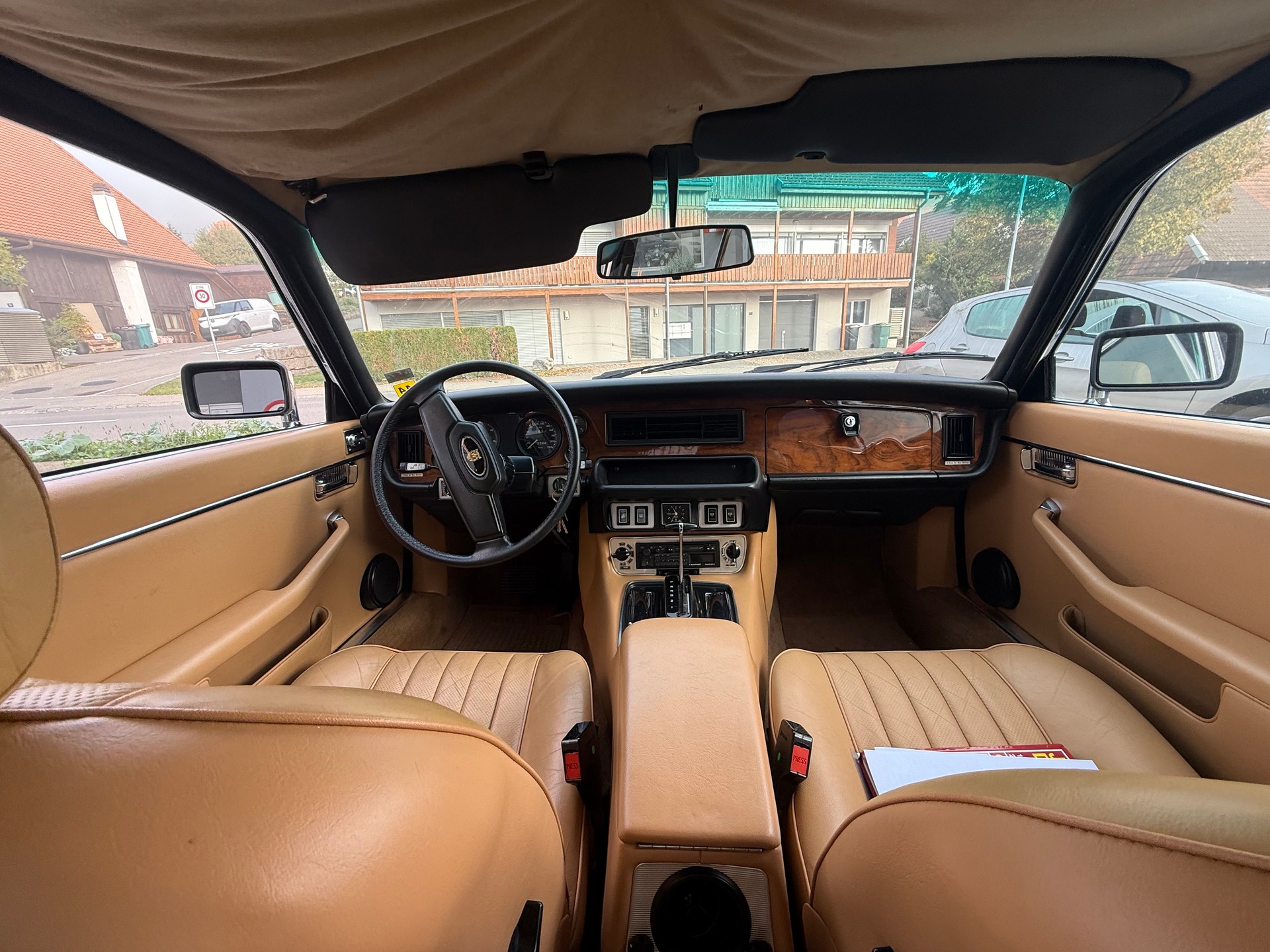 JAGUAR XJ6 4.2 Swiss-image-13