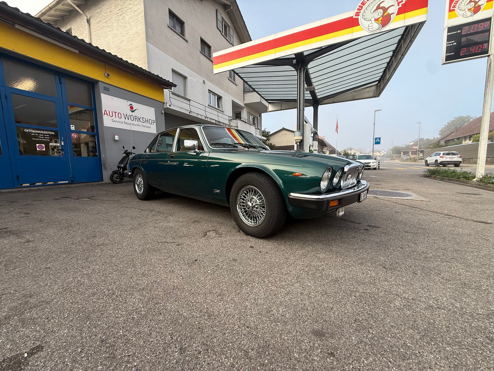 JAGUAR XJ6 4.2 Swiss-image-1
