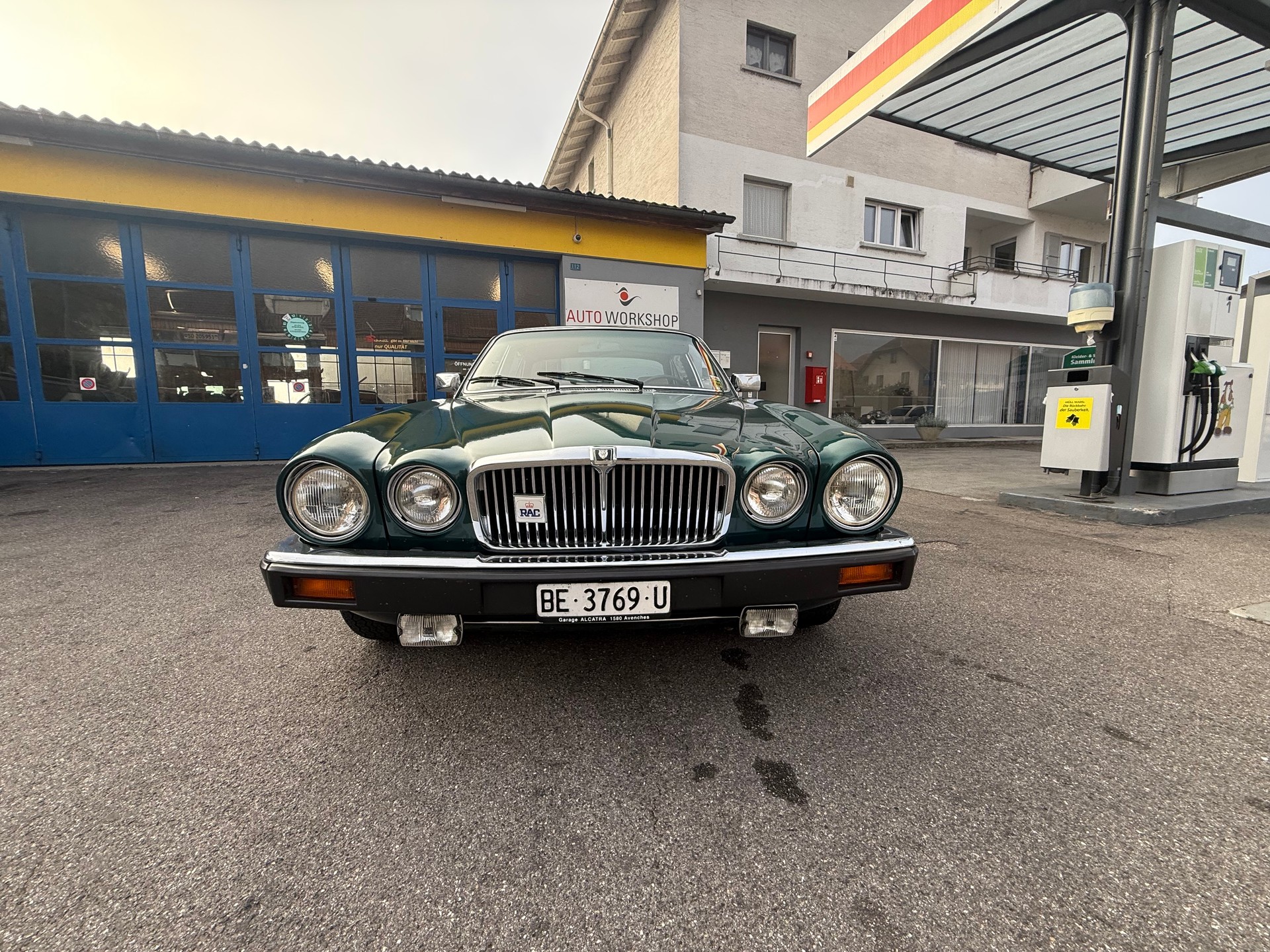 JAGUAR XJ6 4.2 Swiss-image-8