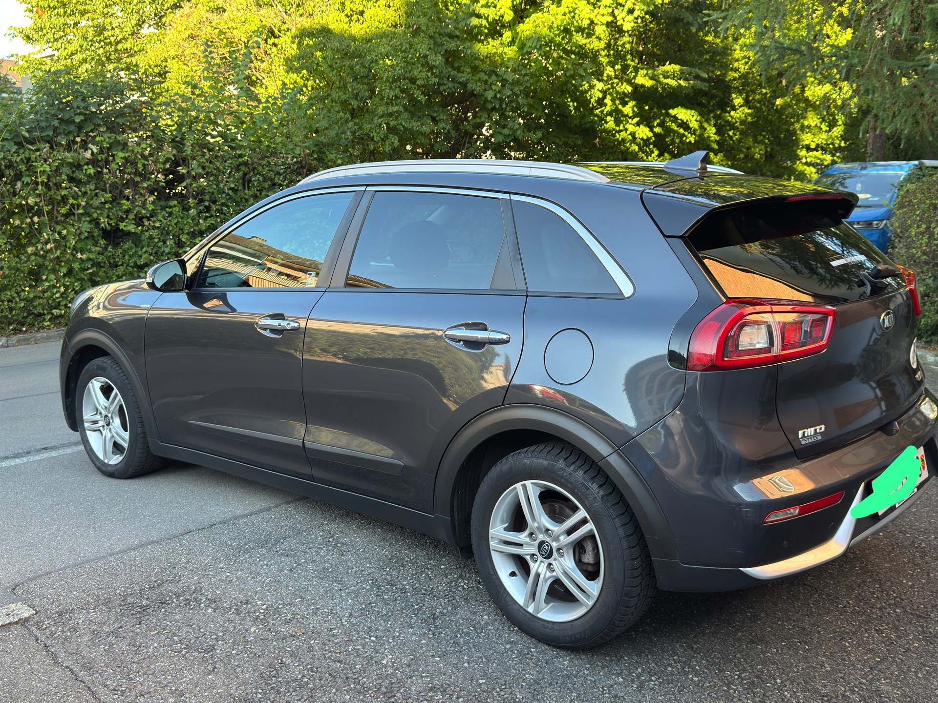 KIA Niro 1.6GDi Hybrid Style DCT-image-2