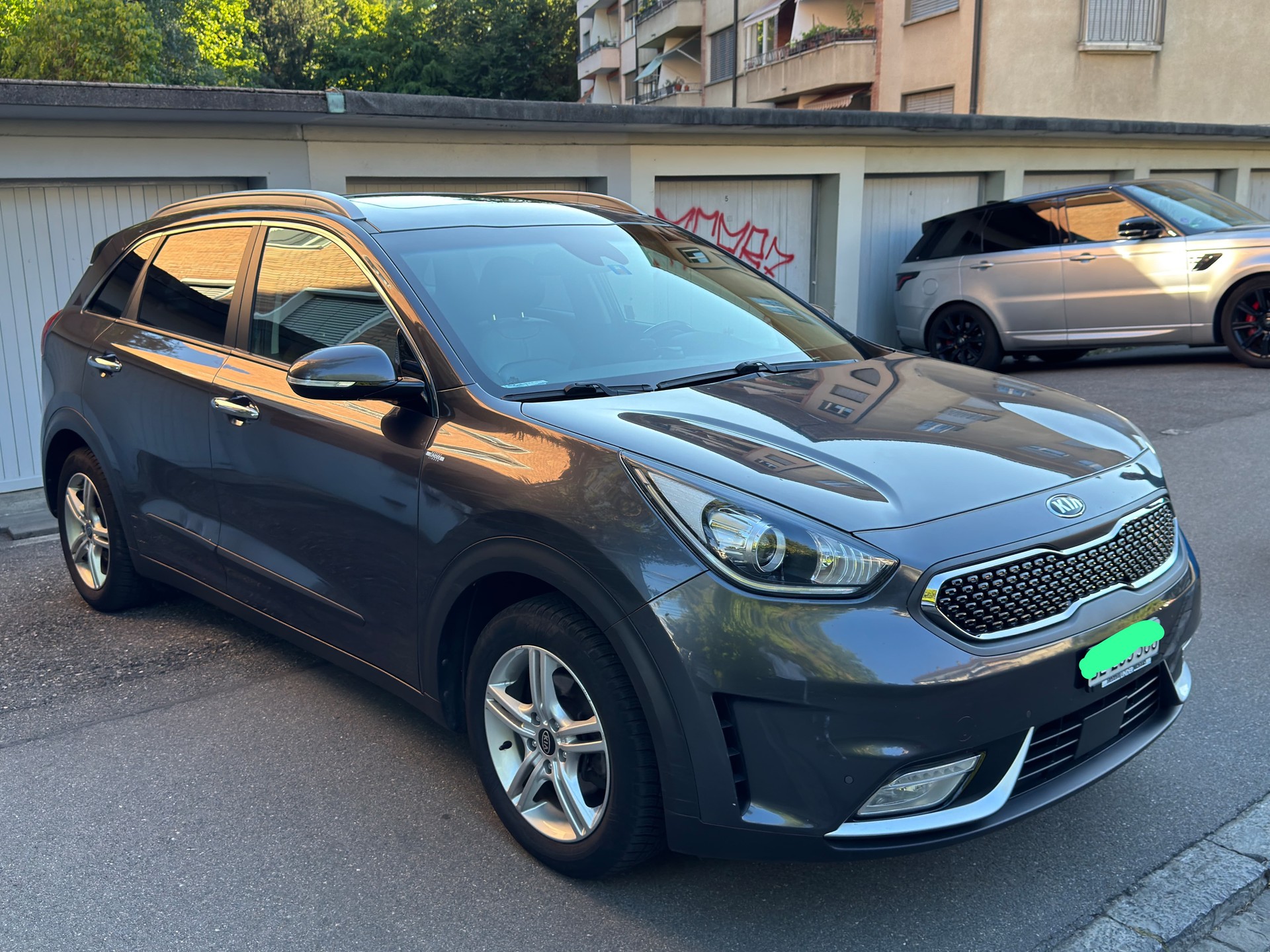 KIA Niro 1.6GDi Hybrid Style DCT-image-1