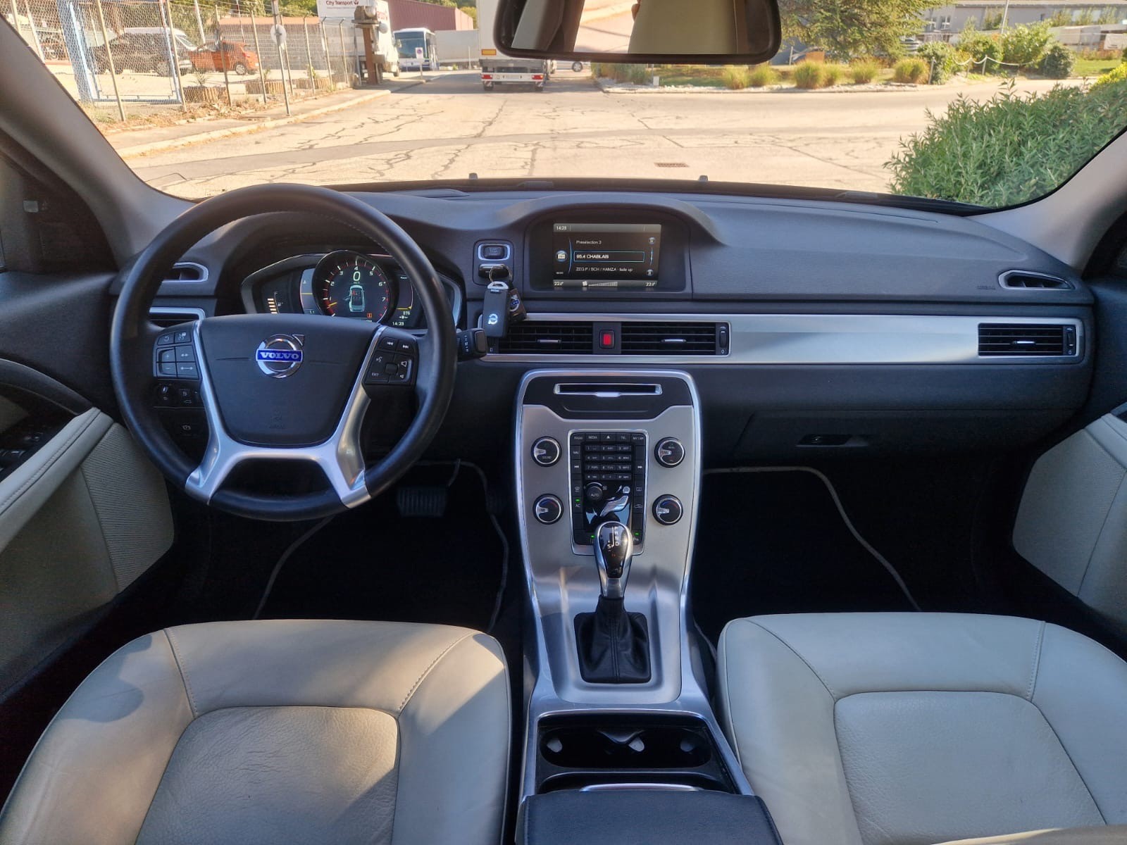 VOLVO S80 T6 AWD Momentum Geartronic-image-7