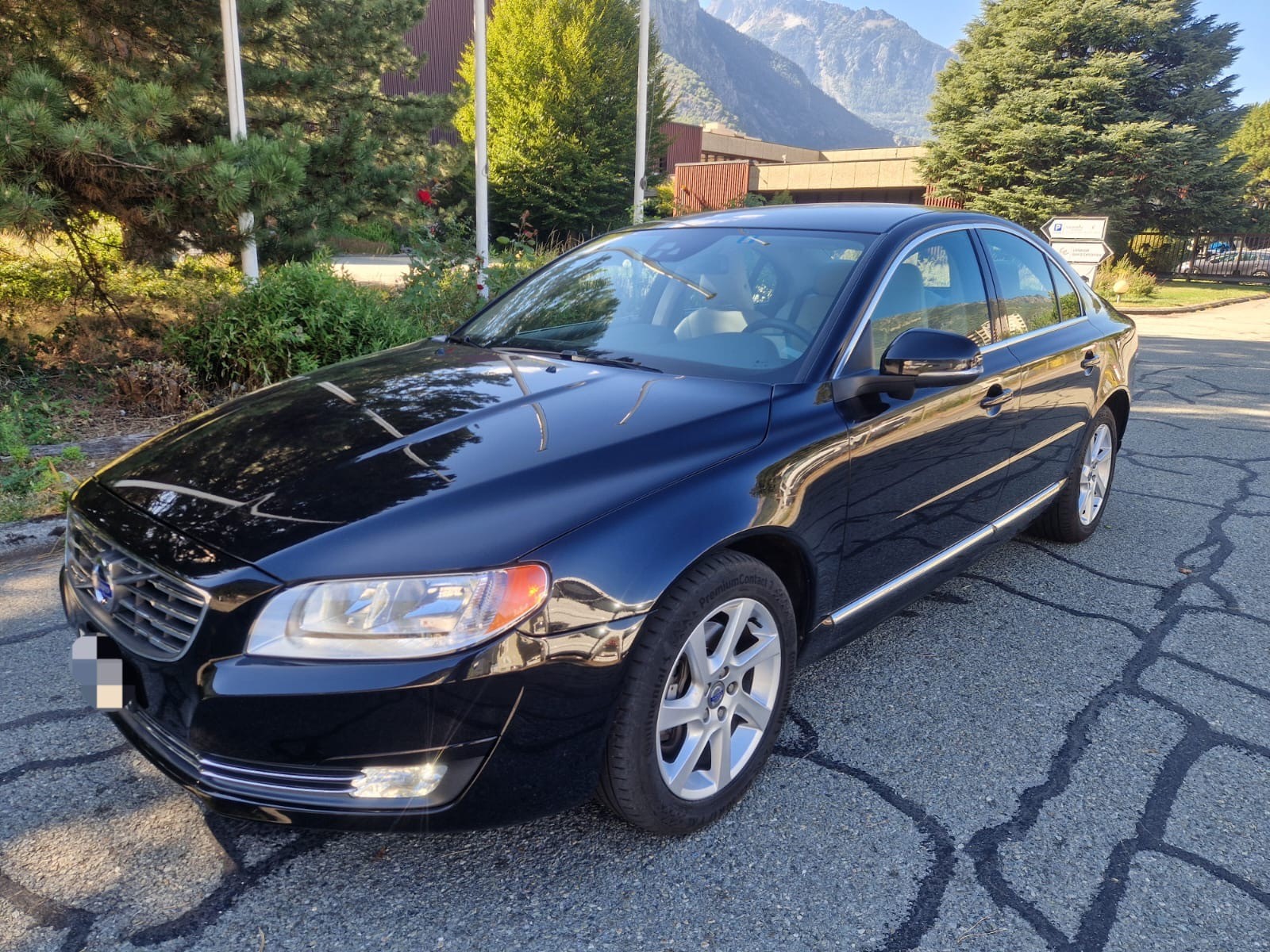 VOLVO S80 T6 AWD Momentum Geartronic-image-2