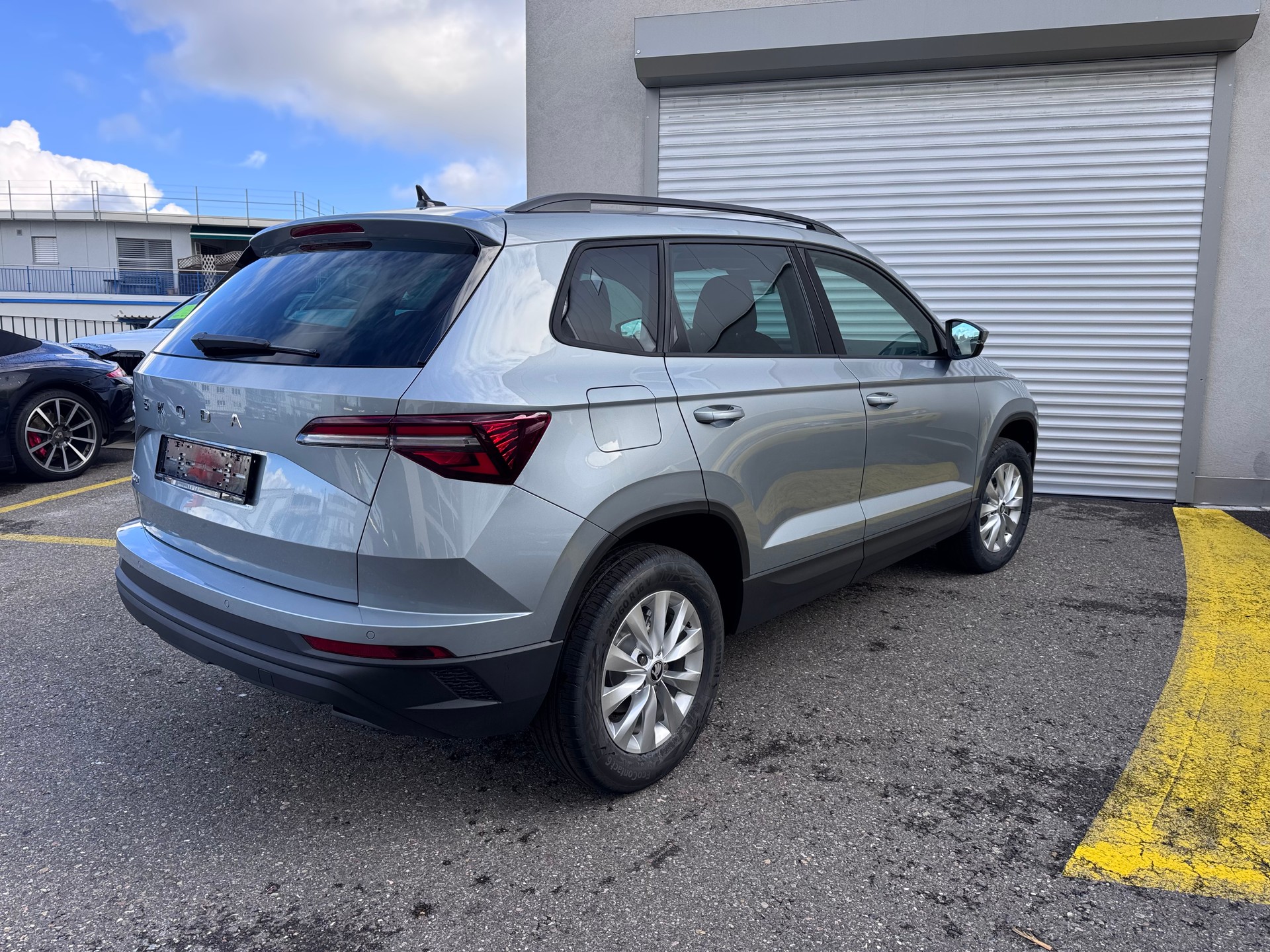 SKODA Karoq 1.5 TSI Selection DSG-image-2