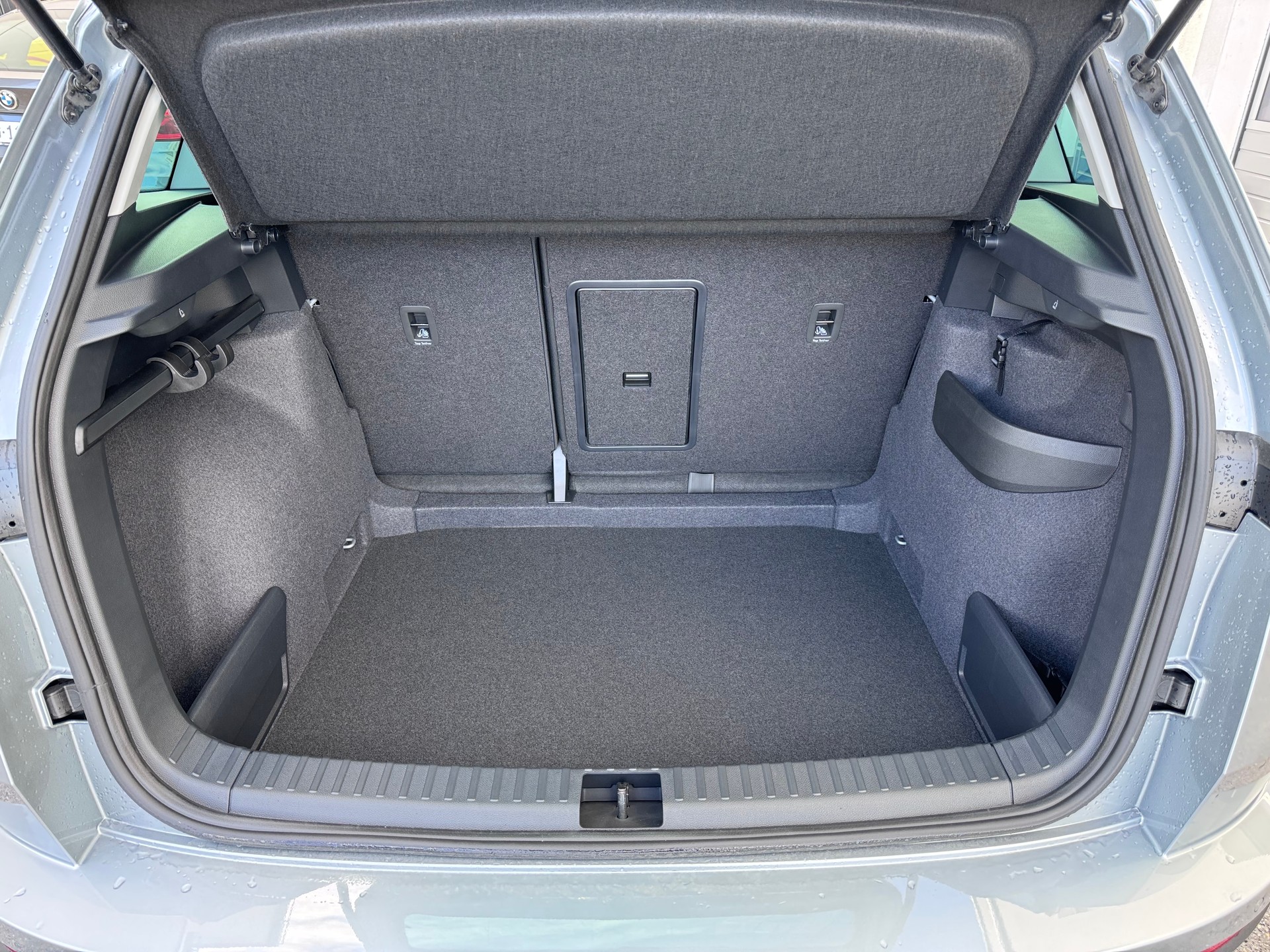 SKODA Karoq 1.5 TSI Selection DSG-image-11