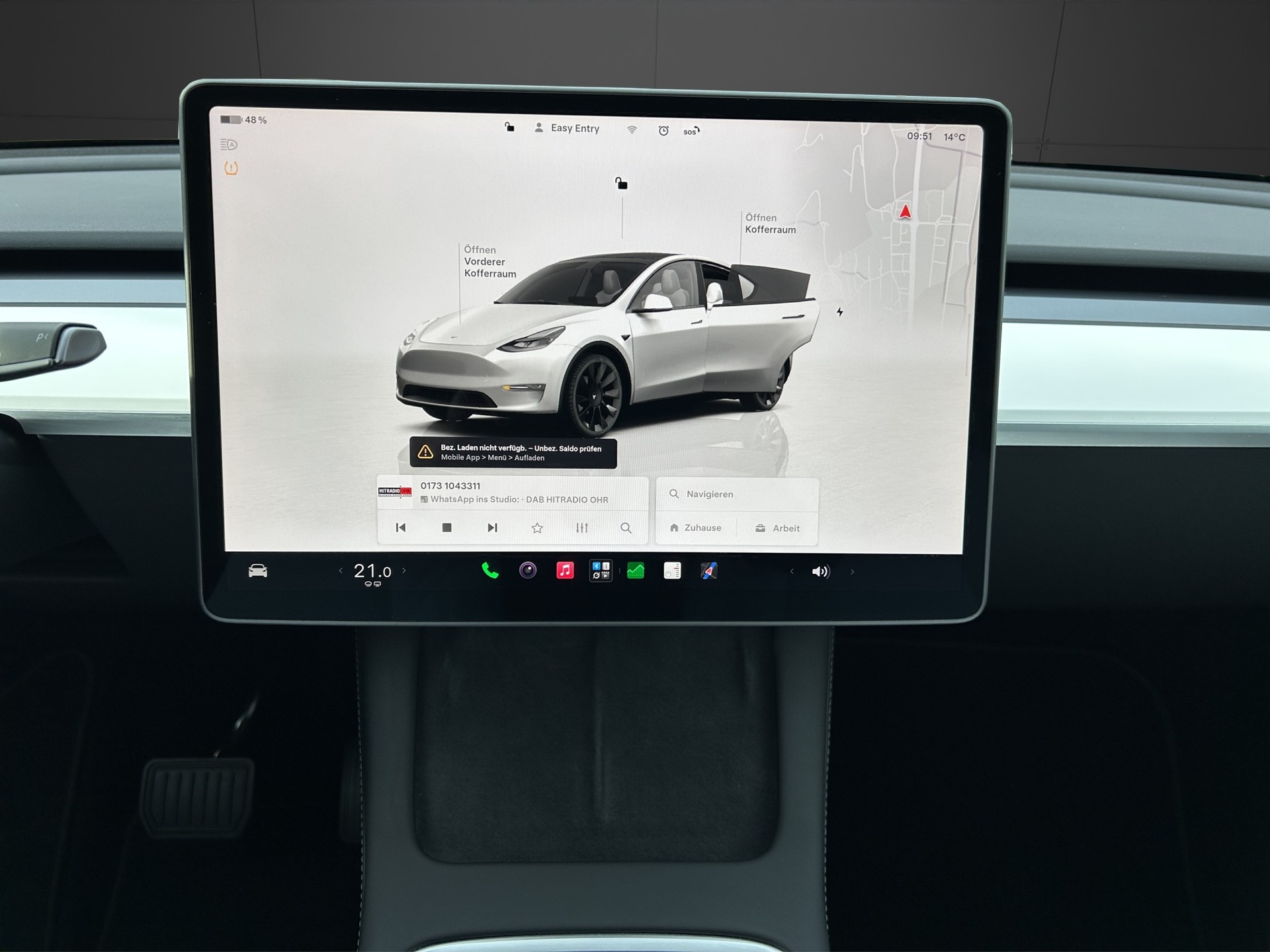 TESLA Model Y Long Range Dual Motor AWD / Model 2023-image-10